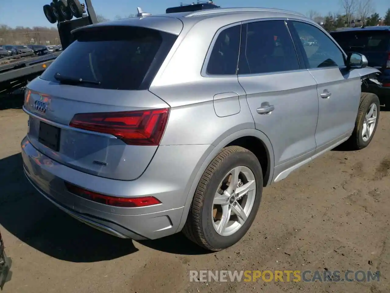 4 Photograph of a damaged car WA1AAAFY9M2101739 AUDI Q5 2021