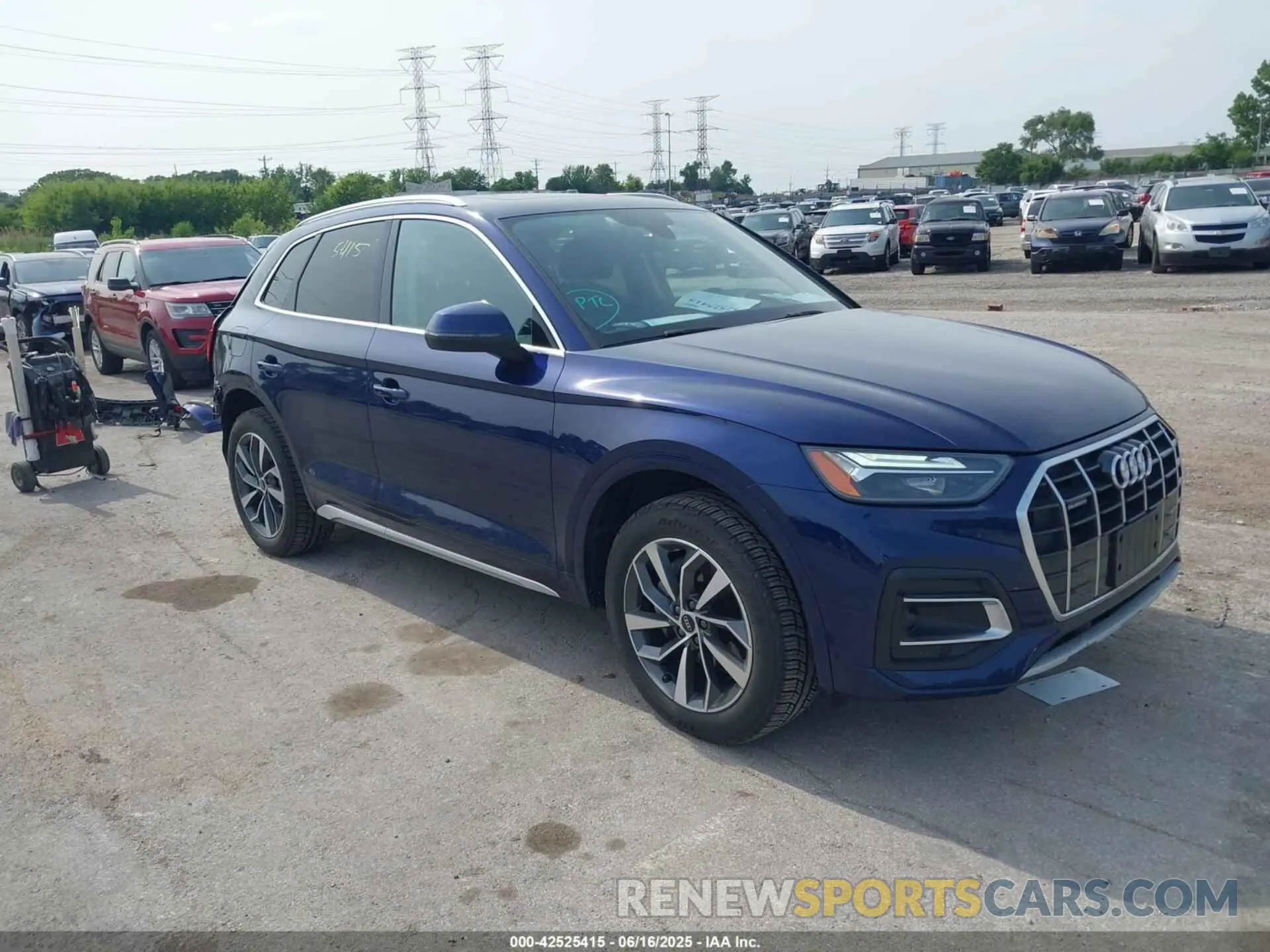 1 Photograph of a damaged car WA1AAAFYXM2010852 AUDI Q5 2021