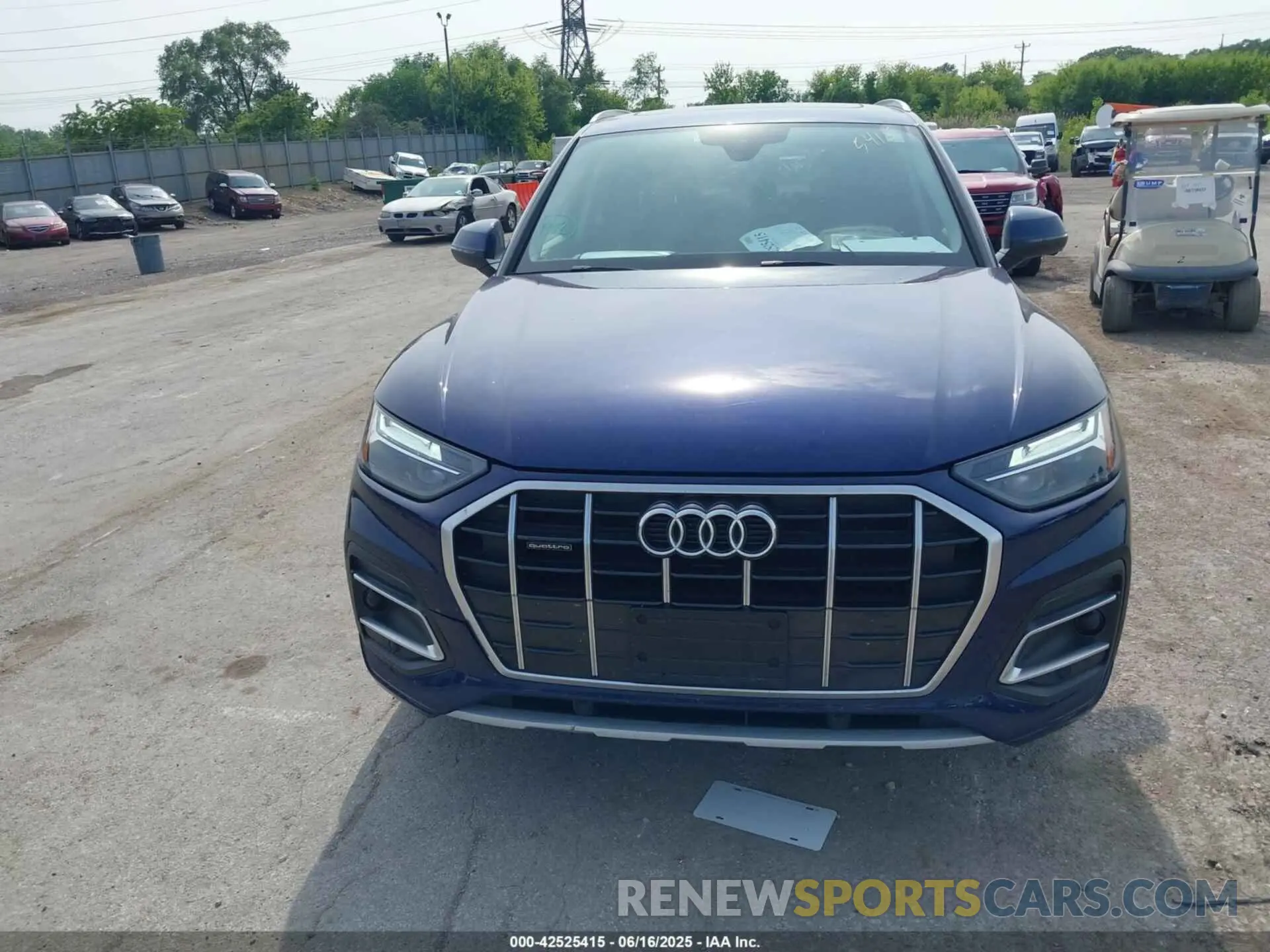 13 Photograph of a damaged car WA1AAAFYXM2010852 AUDI Q5 2021