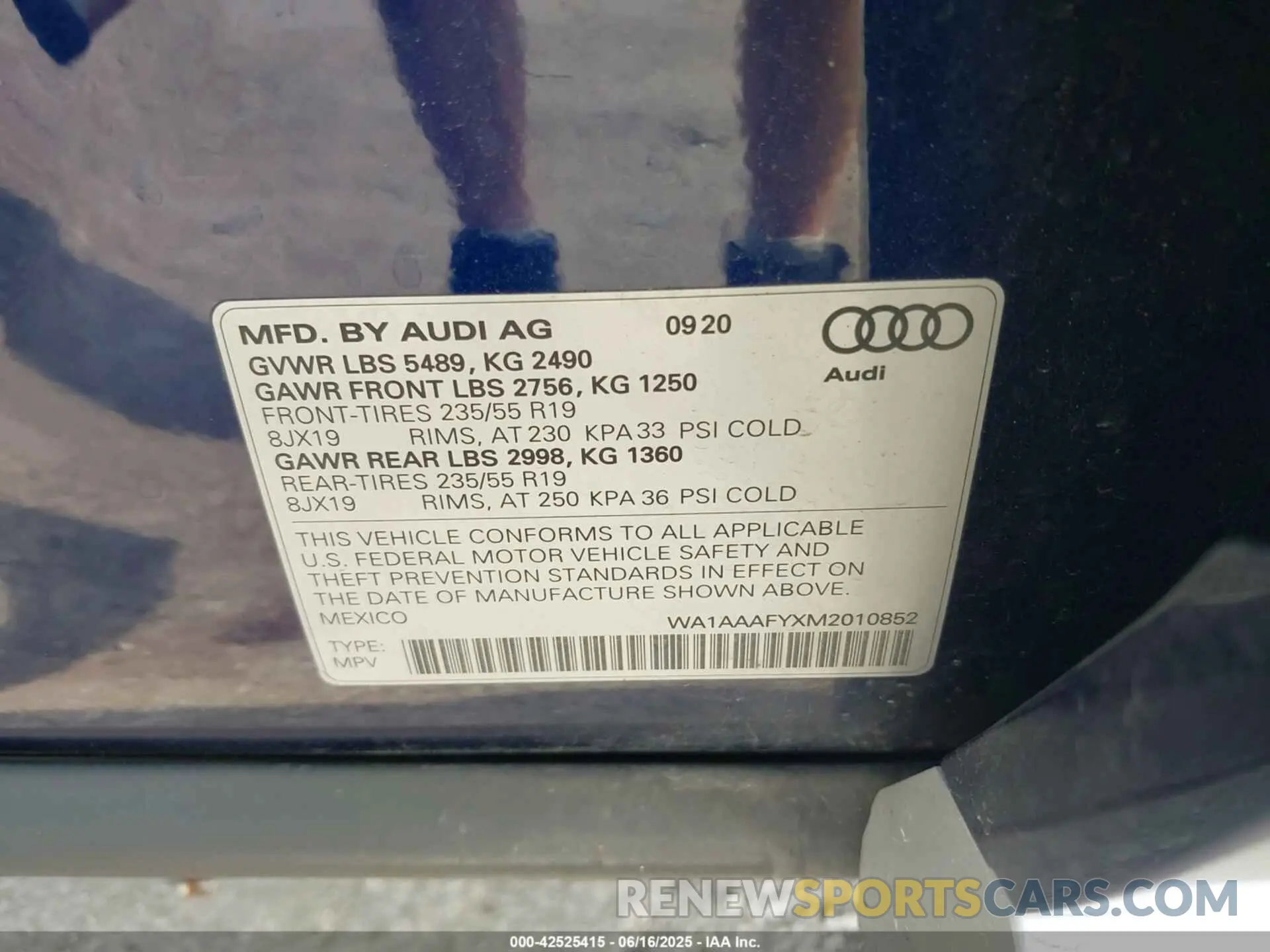9 Photograph of a damaged car WA1AAAFYXM2010852 AUDI Q5 2021