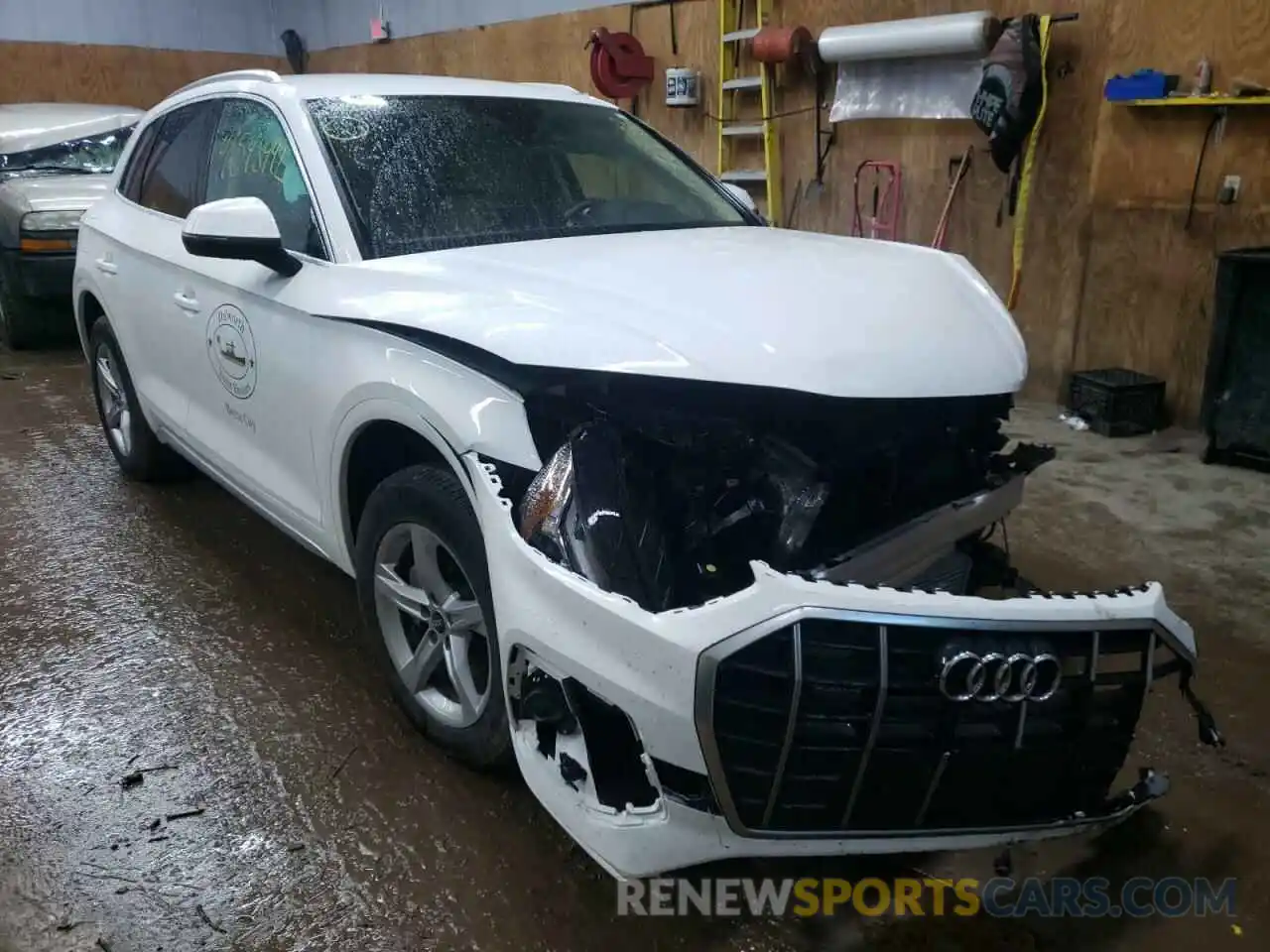 1 Photograph of a damaged car WA1AAAFYXM2061543 AUDI Q5 2021