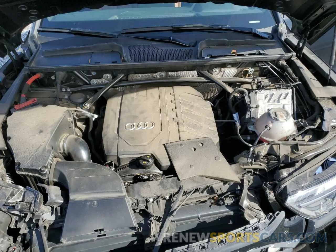 12 Photograph of a damaged car WA1AAAFYXM2092372 AUDI Q5 2021