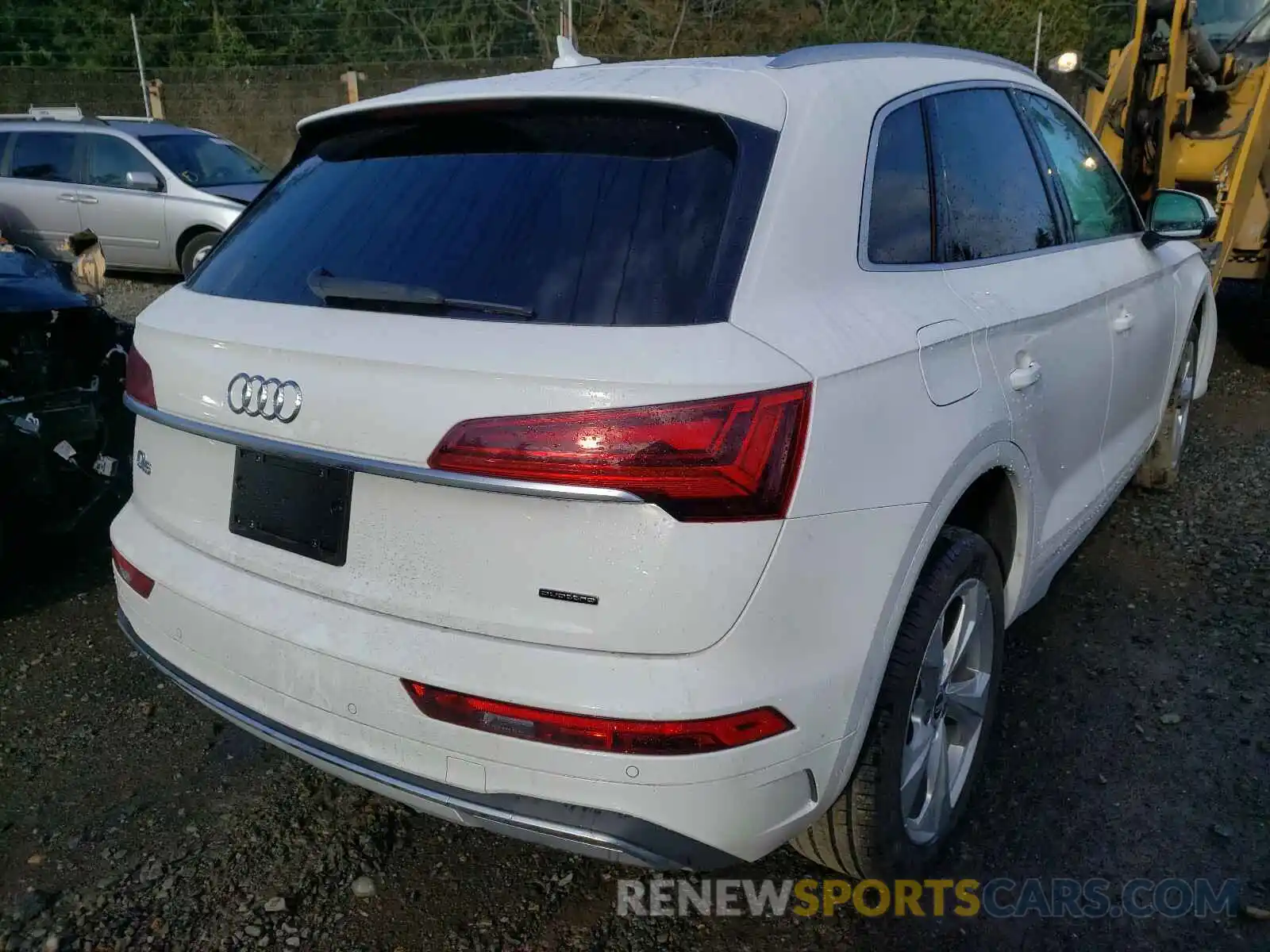 4 Photograph of a damaged car WA1BAAFY0M2004238 AUDI Q5 2021