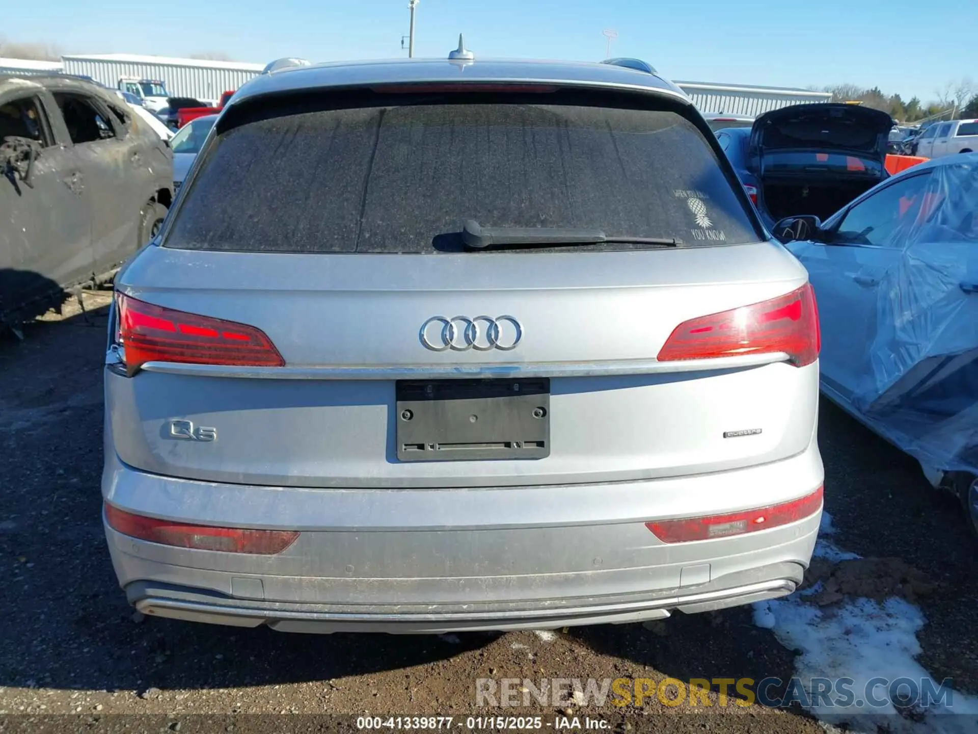 17 Photograph of a damaged car WA1BAAFY0M2013652 AUDI Q5 2021