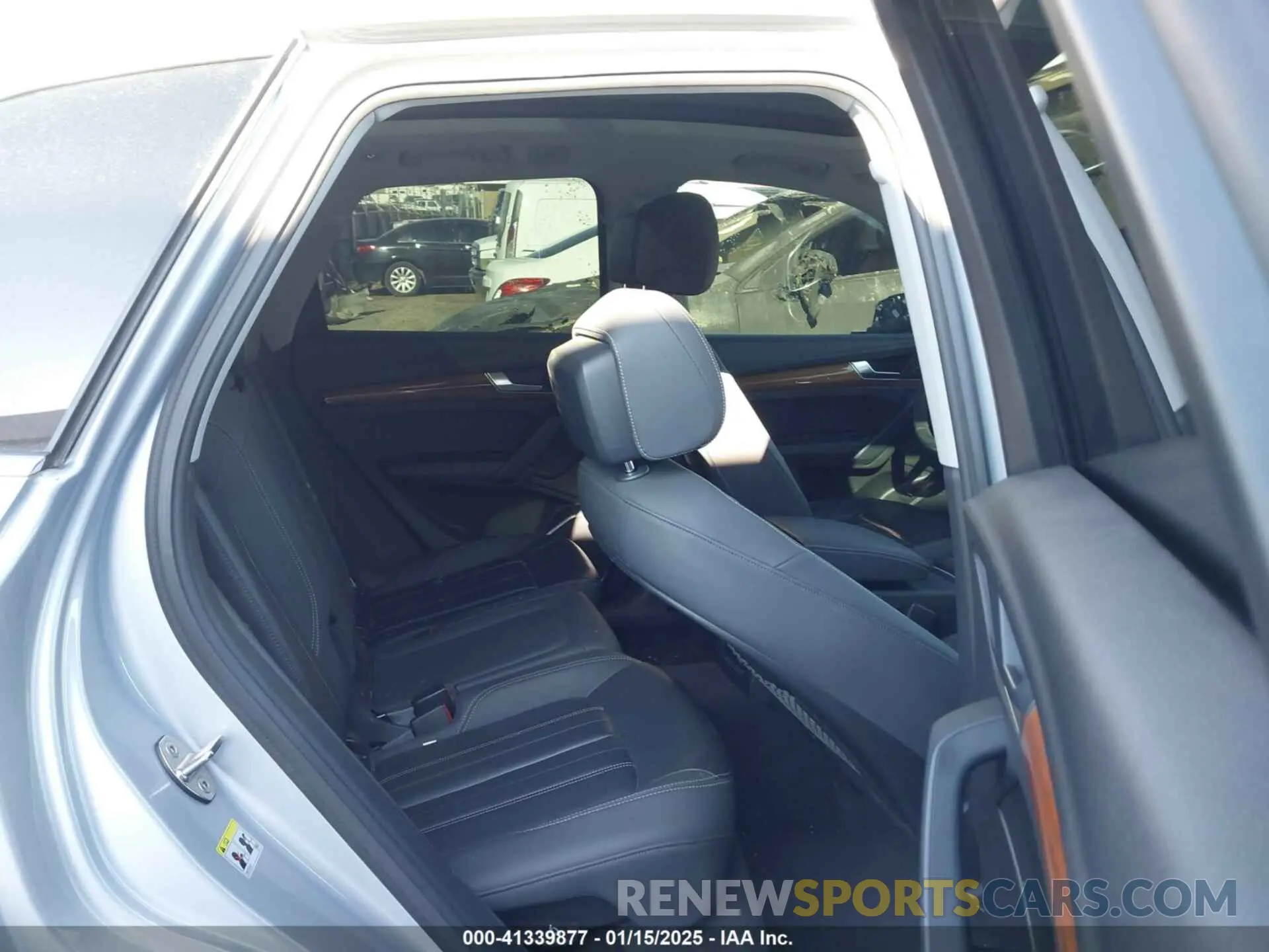 8 Photograph of a damaged car WA1BAAFY0M2013652 AUDI Q5 2021