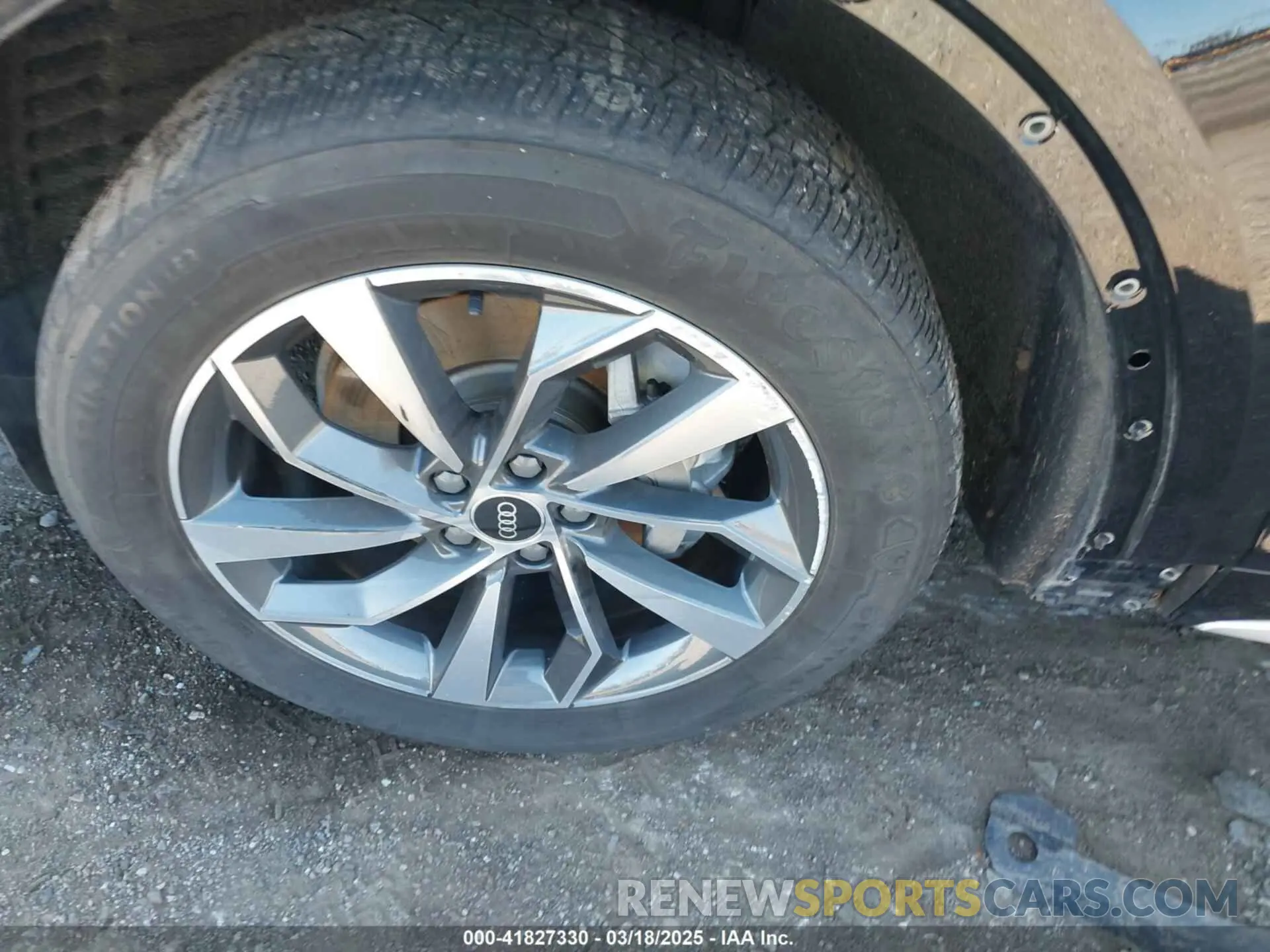 12 Photograph of a damaged car WA1BAAFY0M2018978 AUDI Q5 2021