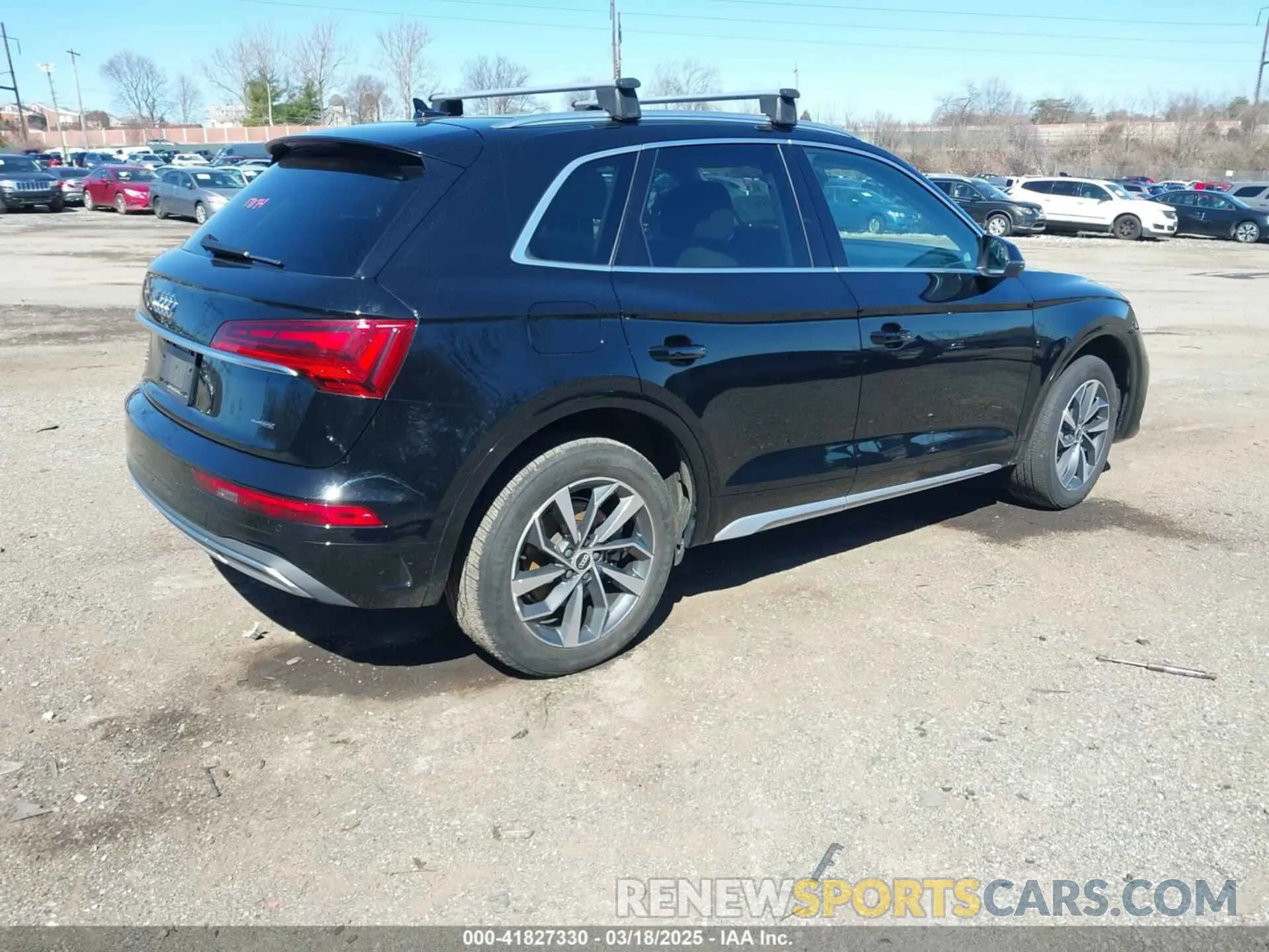 4 Photograph of a damaged car WA1BAAFY0M2018978 AUDI Q5 2021