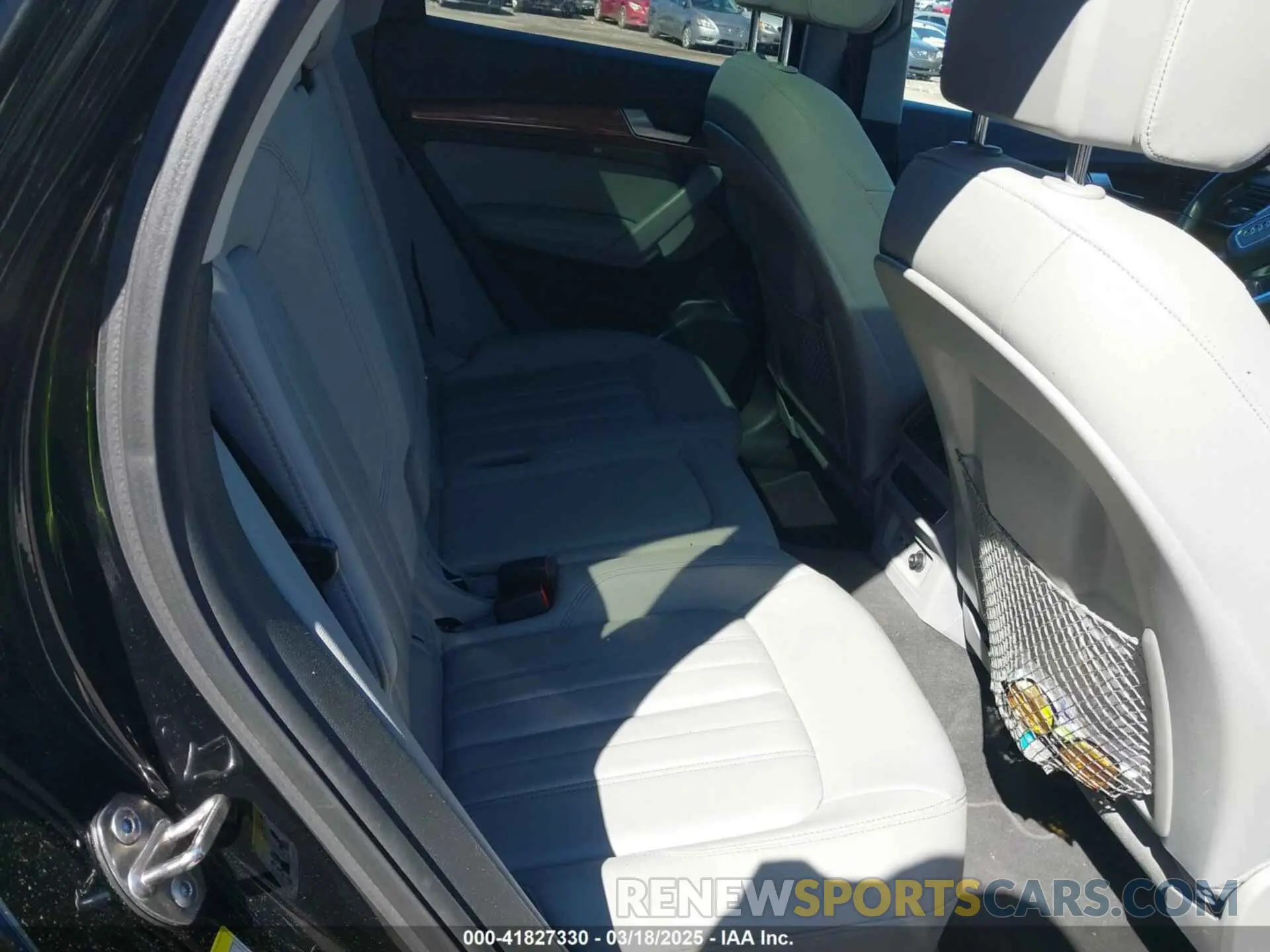 8 Photograph of a damaged car WA1BAAFY0M2018978 AUDI Q5 2021