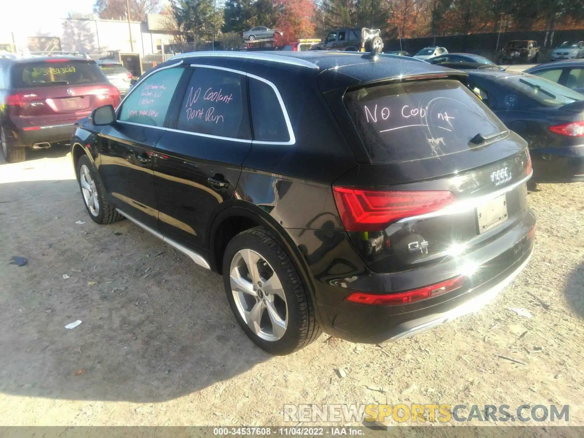 3 Photograph of a damaged car WA1BAAFY0M2068568 AUDI Q5 2021