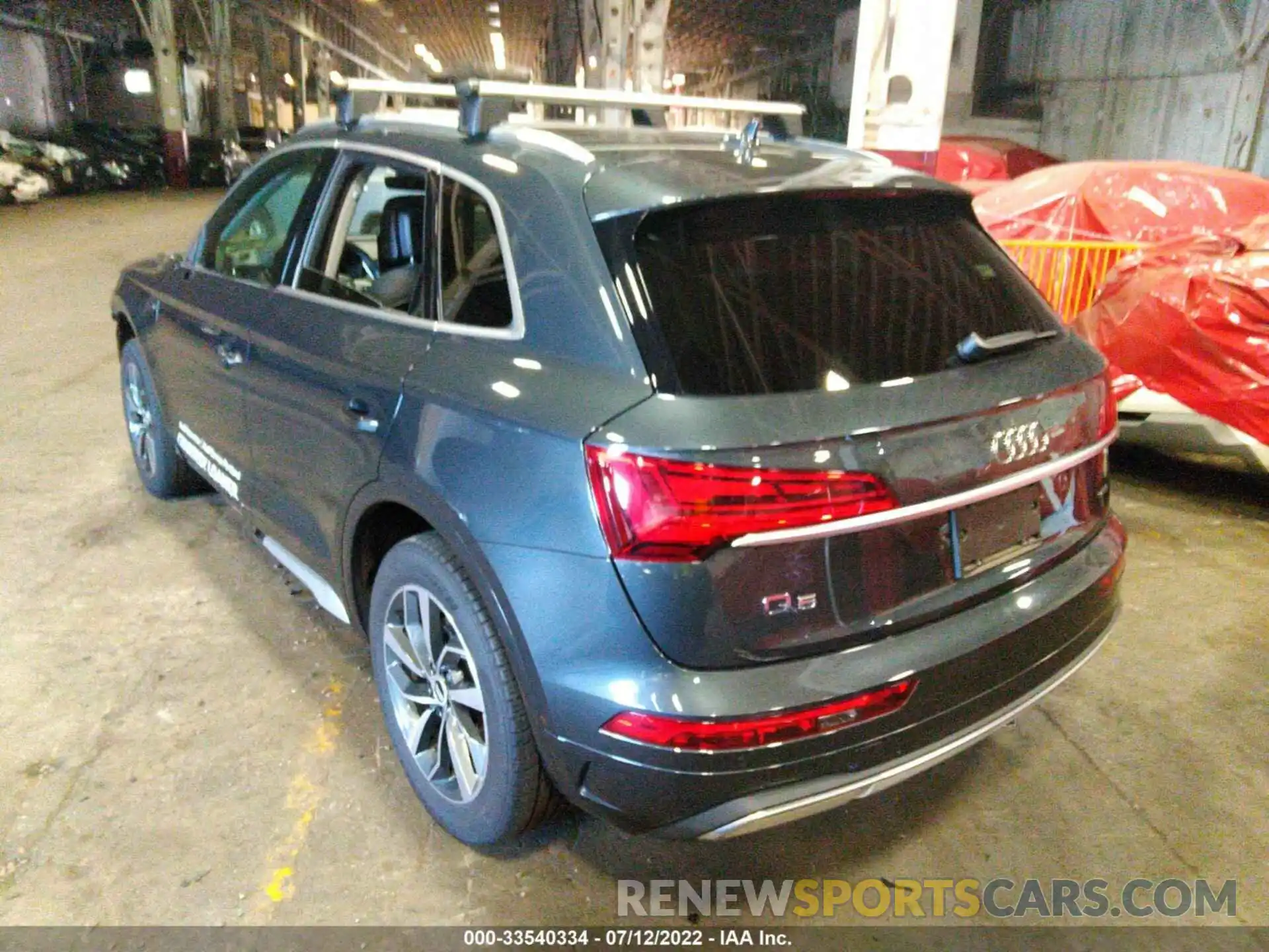 3 Photograph of a damaged car WA1BAAFY0M2078517 AUDI Q5 2021