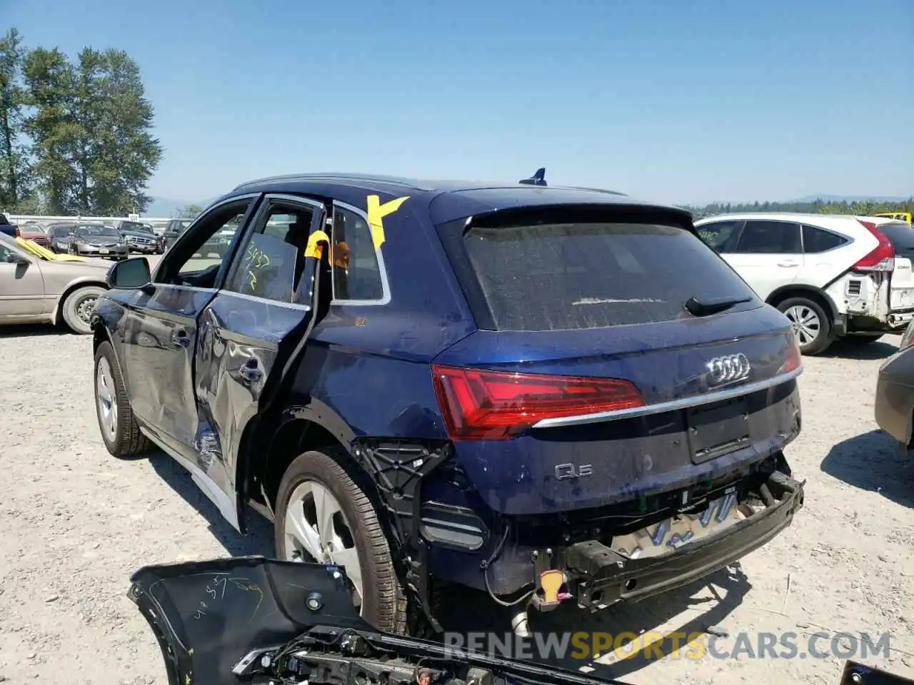 3 Photograph of a damaged car WA1BAAFY0M2124461 AUDI Q5 2021