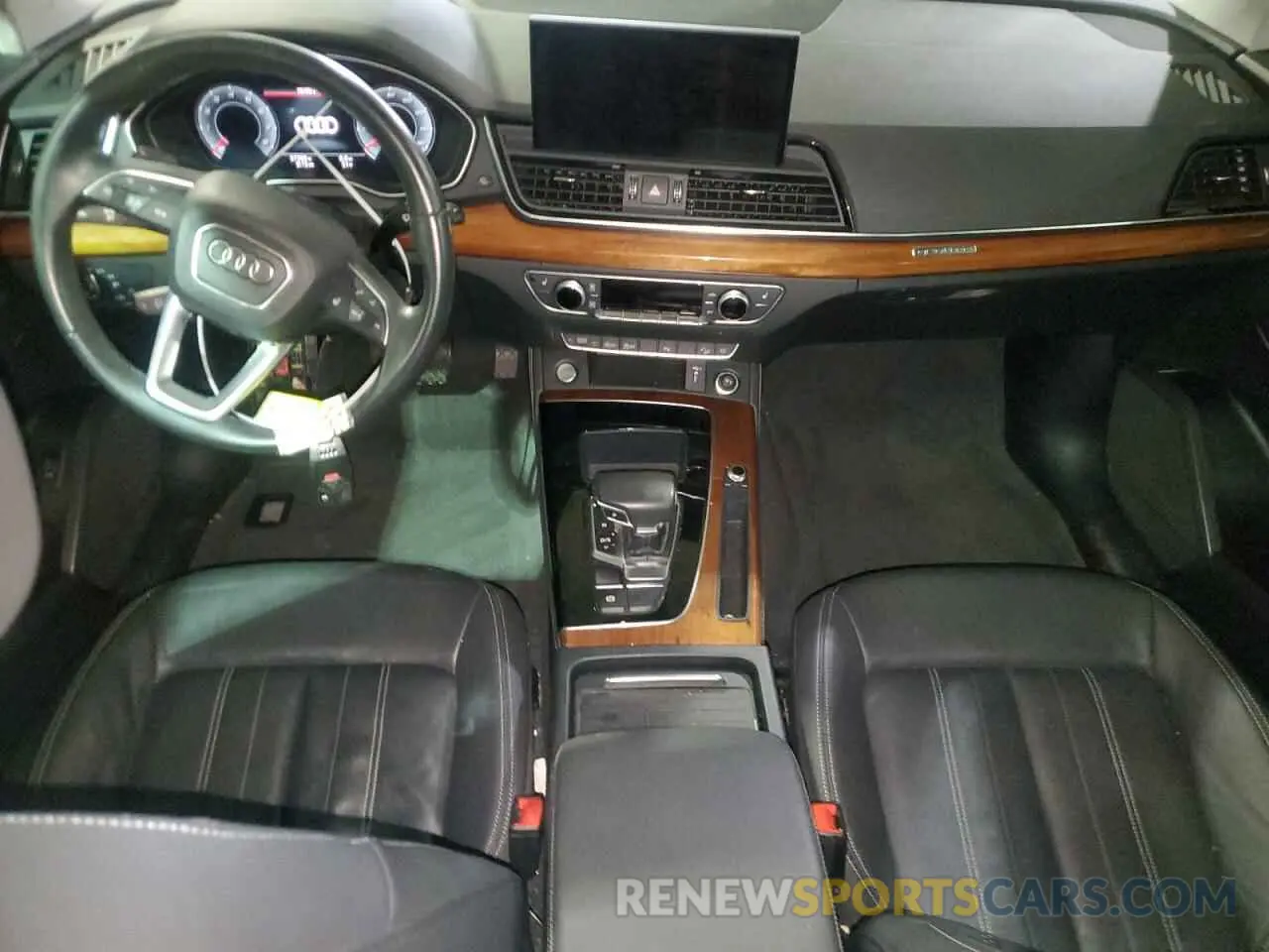 8 Photograph of a damaged car WA1BAAFY0M2125917 AUDI Q5 2021