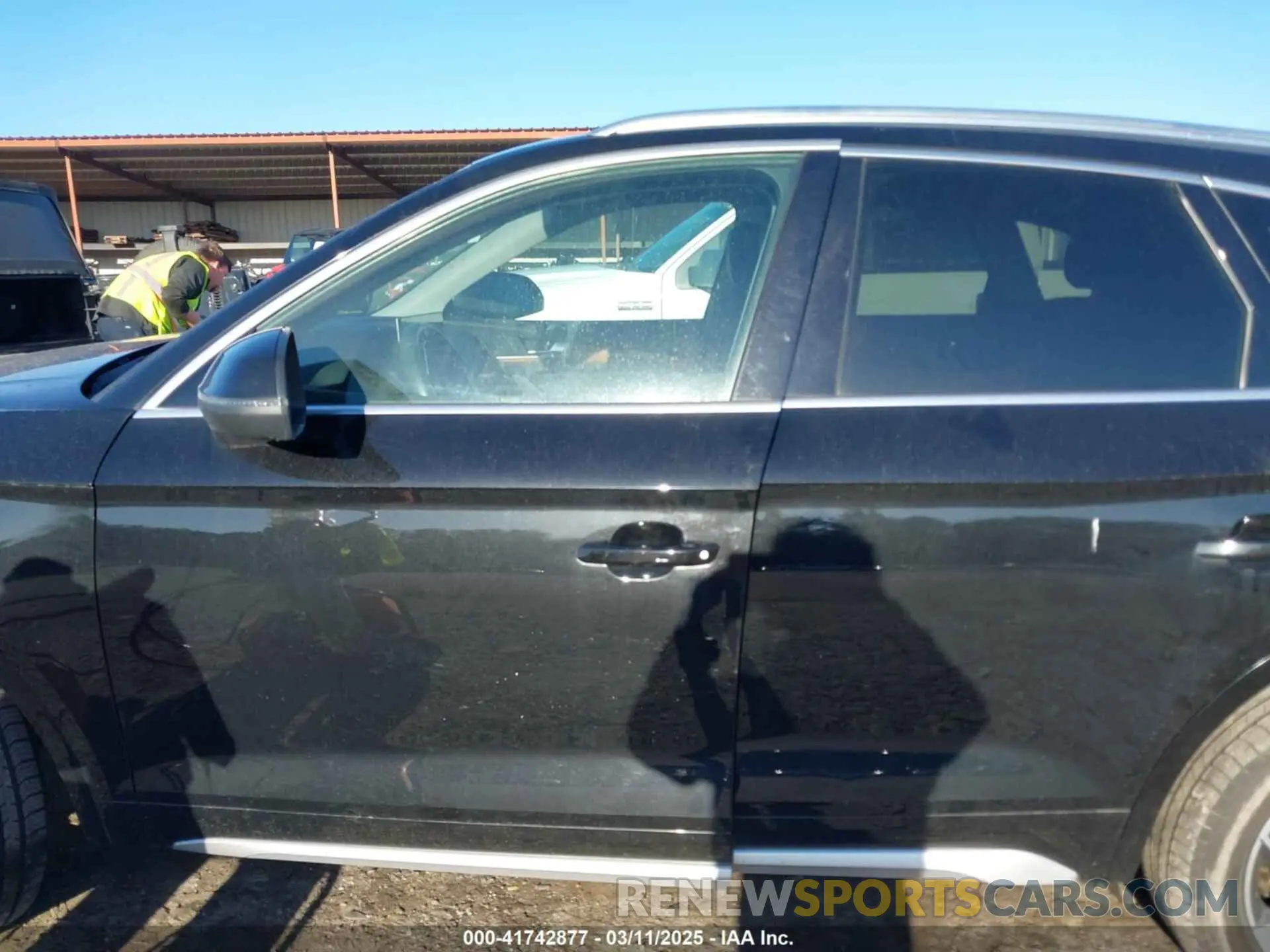 15 Photograph of a damaged car WA1BAAFY0M2127165 AUDI Q5 2021