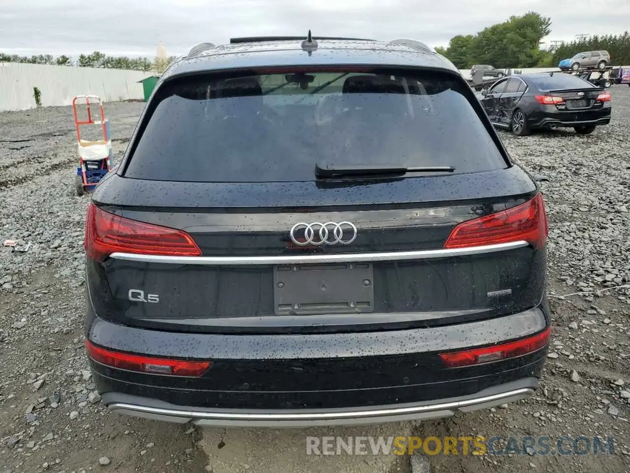 6 Photograph of a damaged car WA1BAAFY0M2140045 AUDI Q5 2021