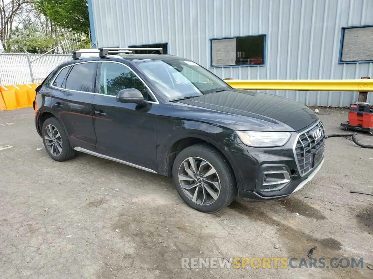 4 Photograph of a damaged car WA1BAAFY1M2016401 AUDI Q5 2021