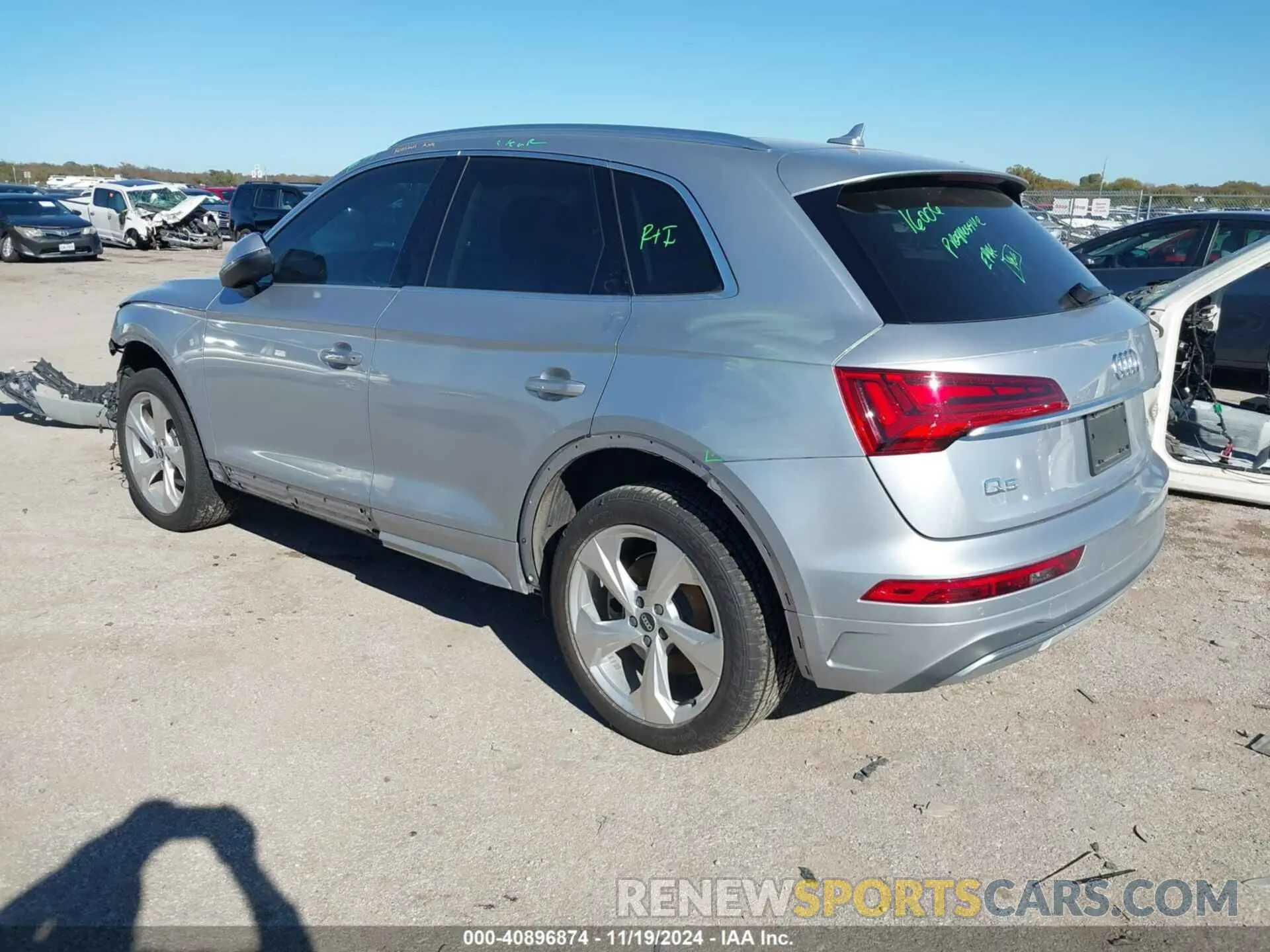 3 Photograph of a damaged car WA1BAAFY1M2055571 AUDI Q5 2021