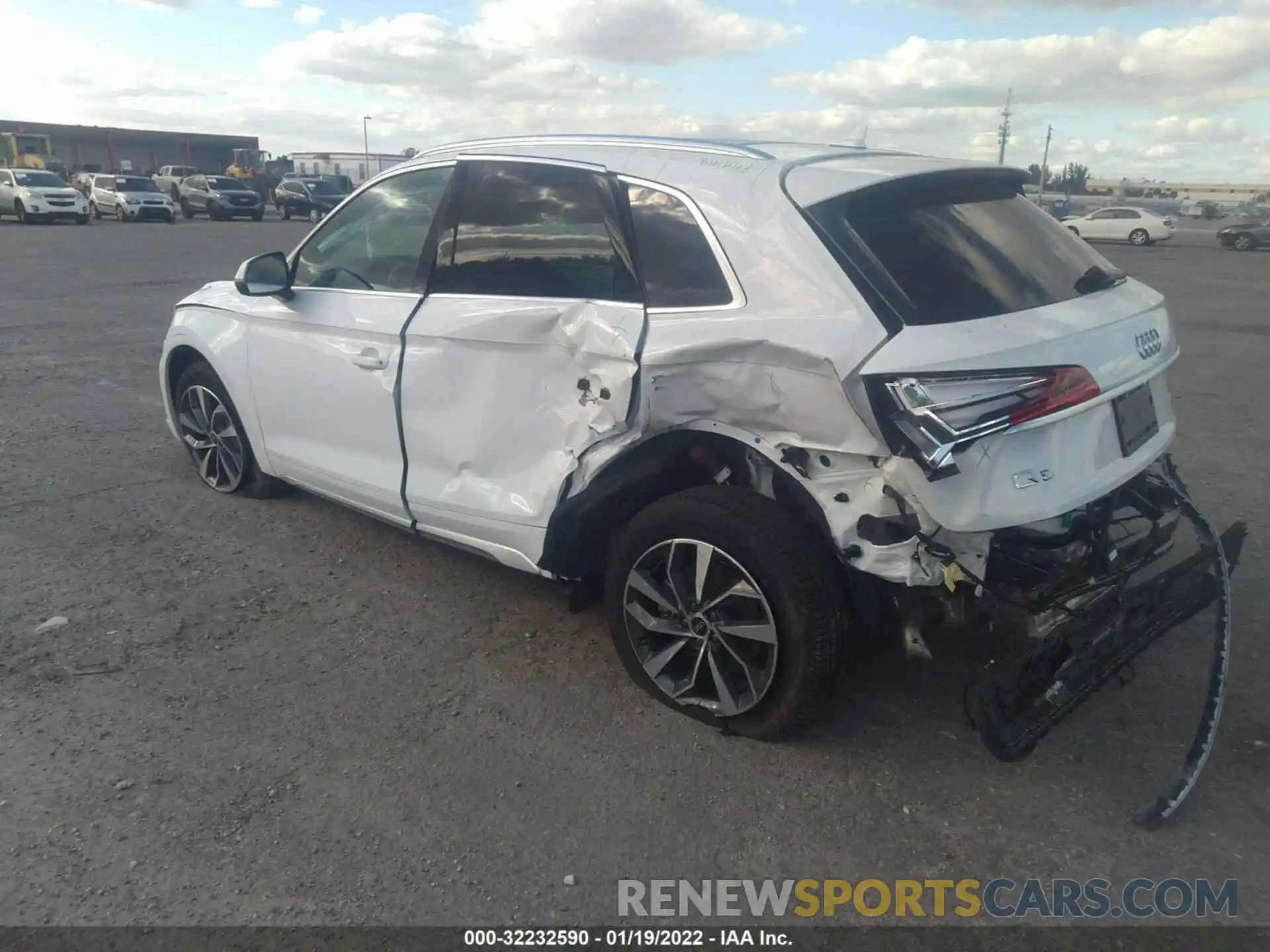 3 Photograph of a damaged car WA1BAAFY1M2068840 AUDI Q5 2021