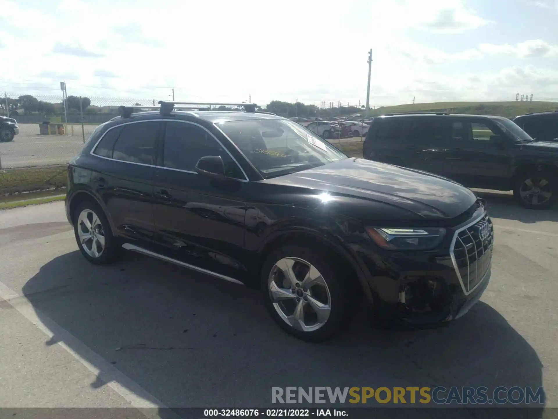 1 Photograph of a damaged car WA1BAAFY1M2079577 AUDI Q5 2021