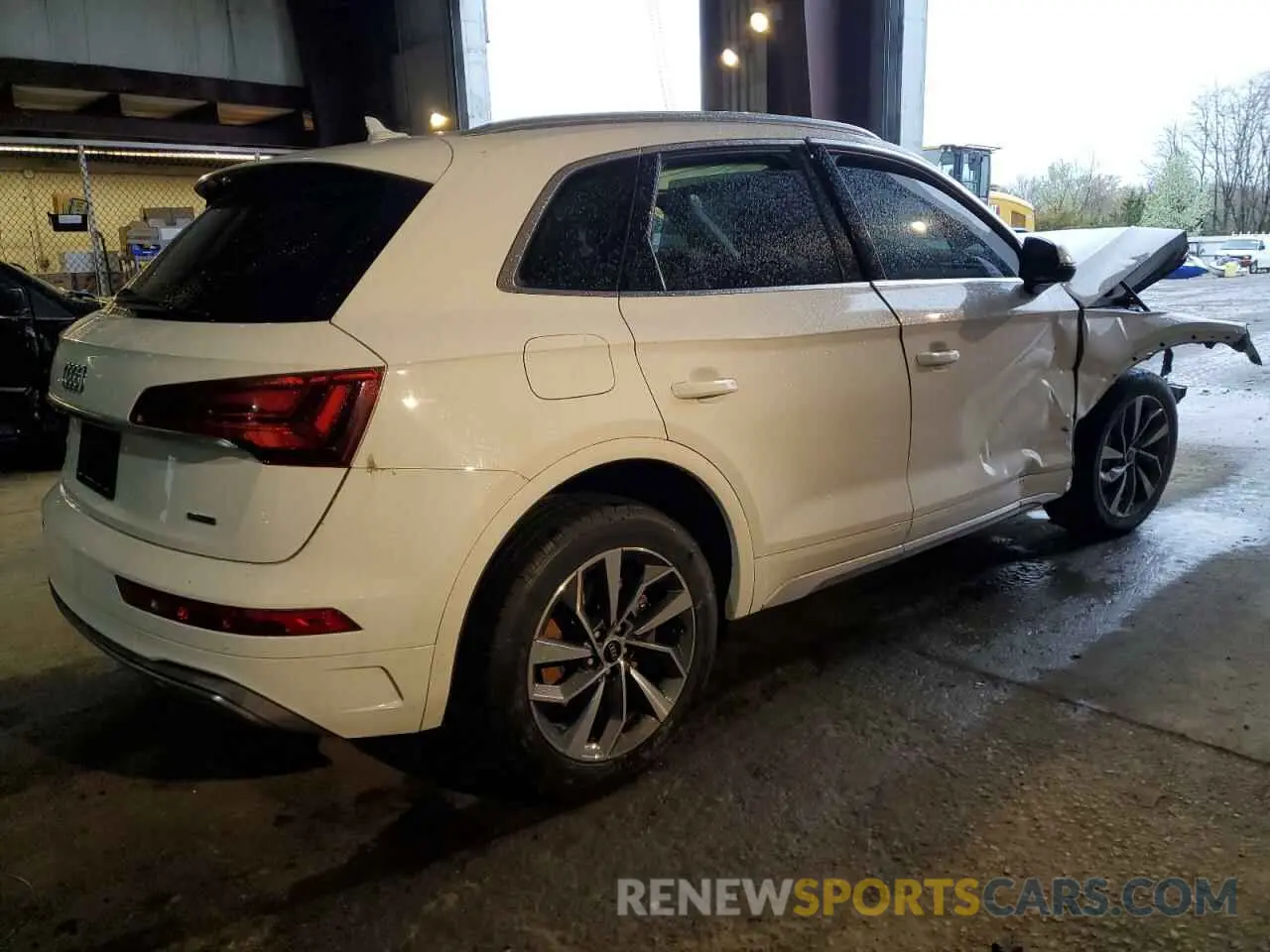 3 Photograph of a damaged car WA1BAAFY1M2108916 AUDI Q5 2021