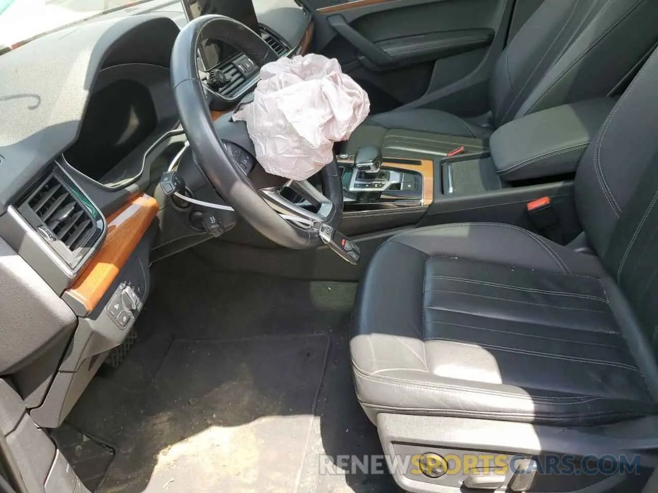 7 Photograph of a damaged car WA1BAAFY1M2108916 AUDI Q5 2021