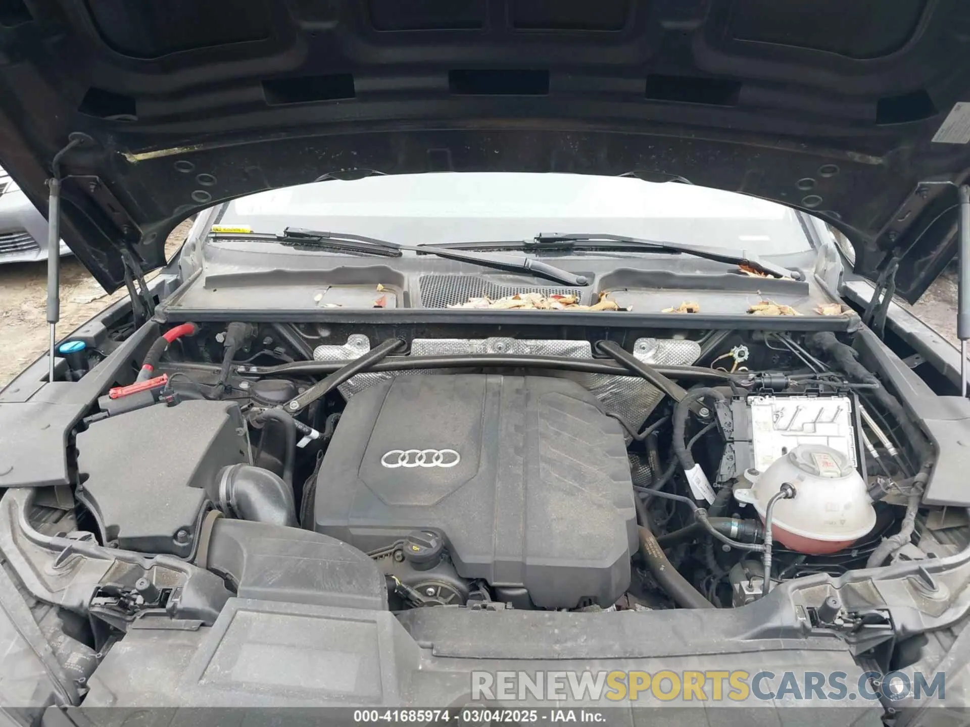 10 Photograph of a damaged car WA1BAAFY1M2113680 AUDI Q5 2021