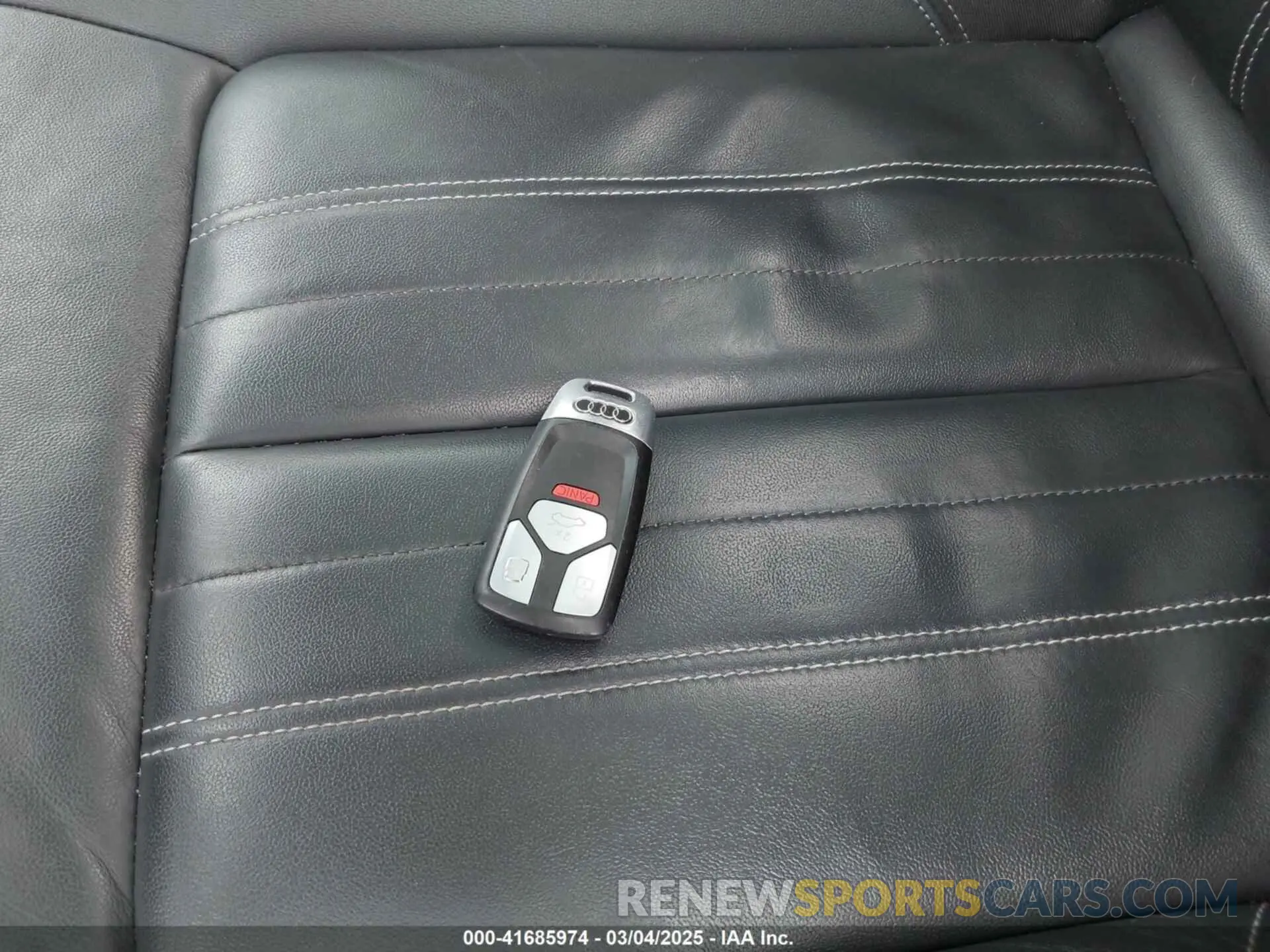 11 Photograph of a damaged car WA1BAAFY1M2113680 AUDI Q5 2021