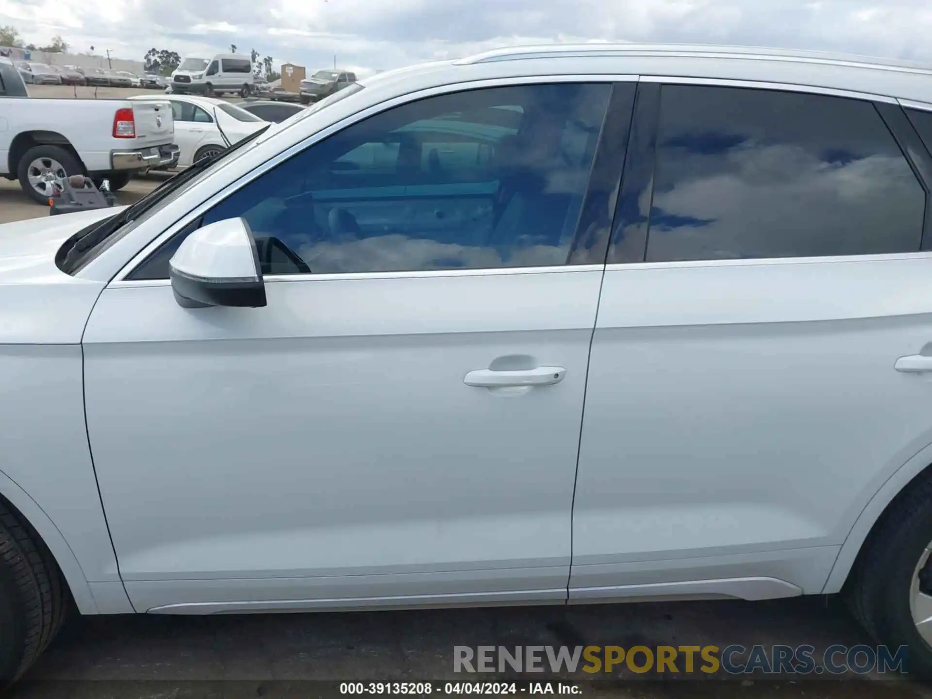 15 Photograph of a damaged car WA1BAAFY1M2133928 AUDI Q5 2021