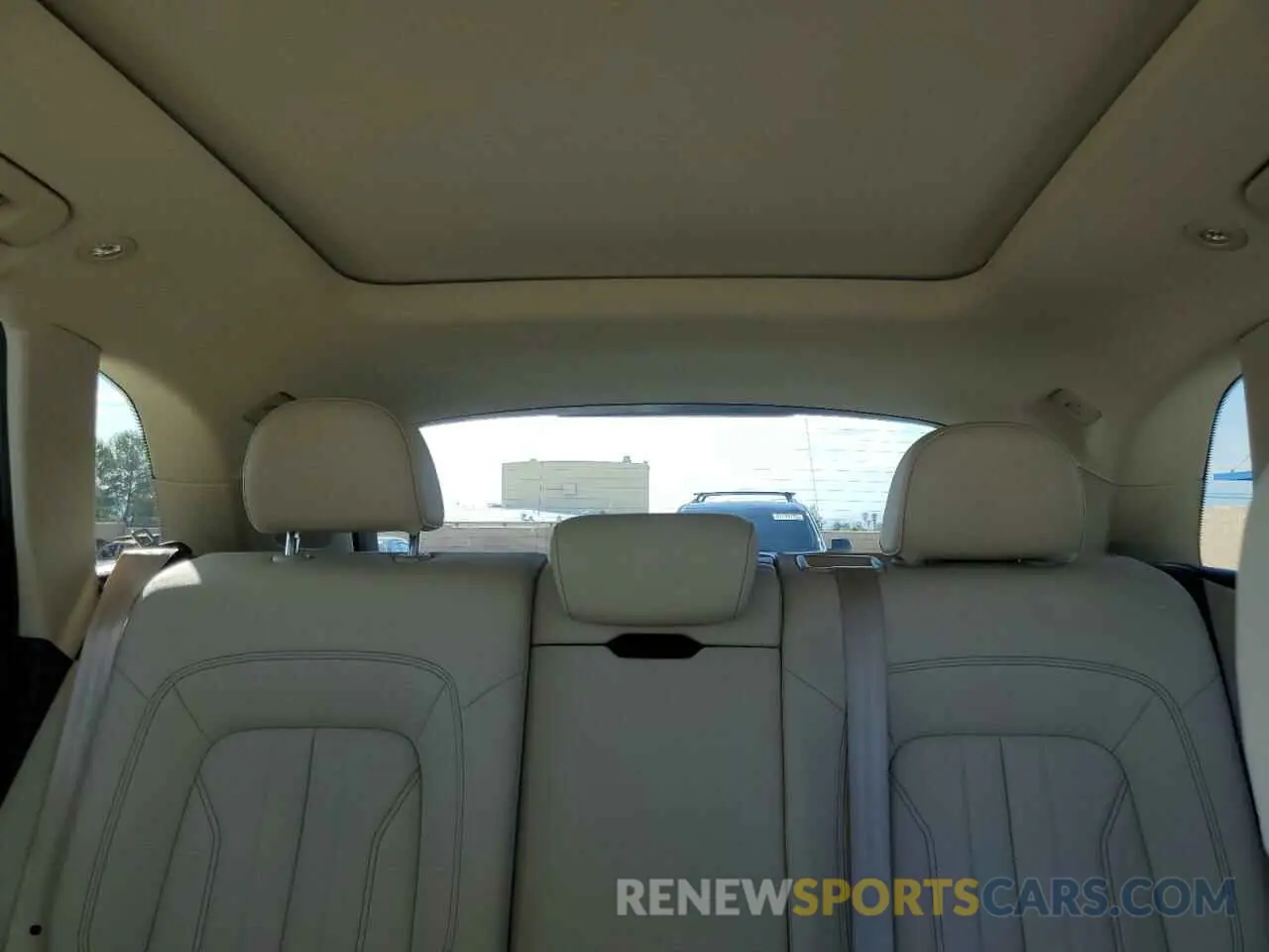10 Photograph of a damaged car WA1BAAFY1M2134979 AUDI Q5 2021