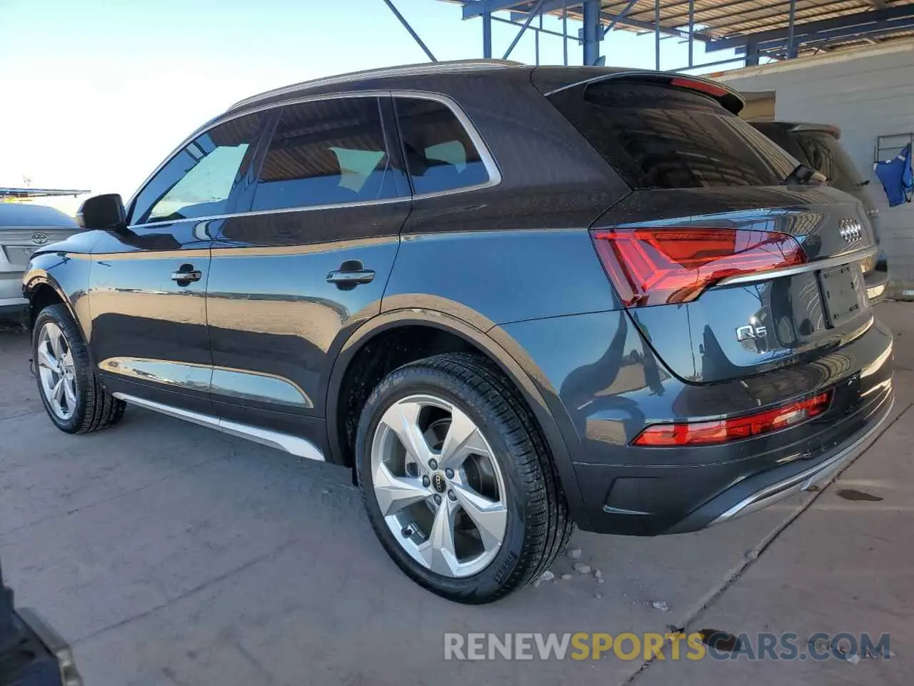 2 Photograph of a damaged car WA1BAAFY2M2046989 AUDI Q5 2021