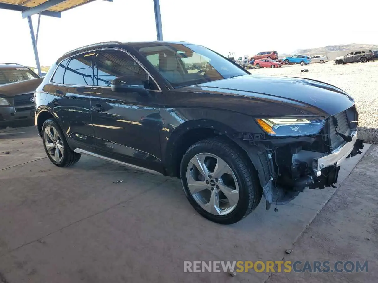 4 Photograph of a damaged car WA1BAAFY2M2046989 AUDI Q5 2021