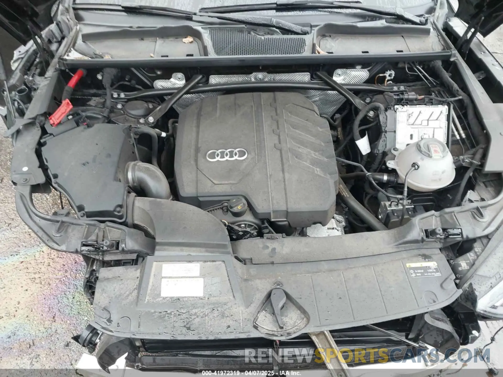 10 Photograph of a damaged car WA1BAAFY2M2052680 AUDI Q5 2021