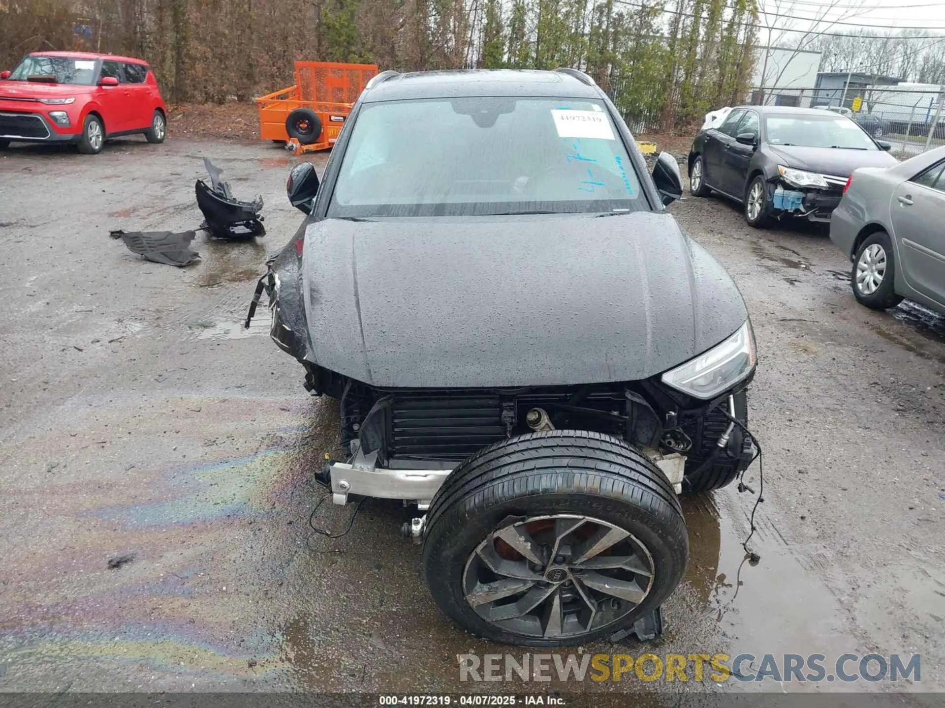 13 Photograph of a damaged car WA1BAAFY2M2052680 AUDI Q5 2021