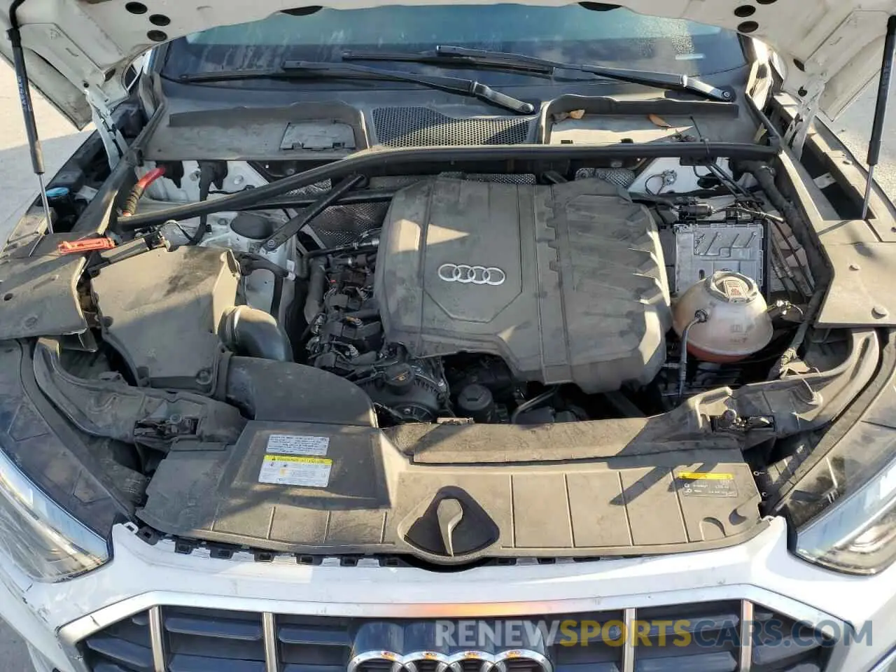 11 Photograph of a damaged car WA1BAAFY2M2060195 AUDI Q5 2021