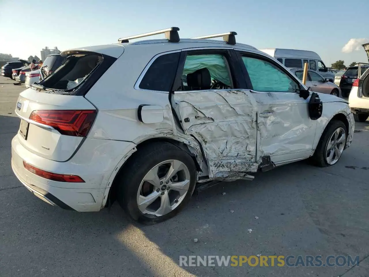 3 Photograph of a damaged car WA1BAAFY2M2060195 AUDI Q5 2021