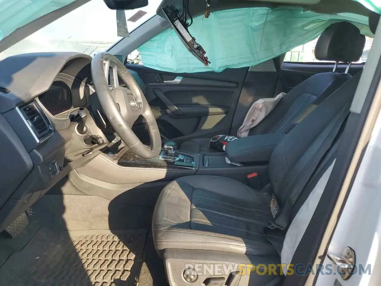 7 Photograph of a damaged car WA1BAAFY2M2060195 AUDI Q5 2021