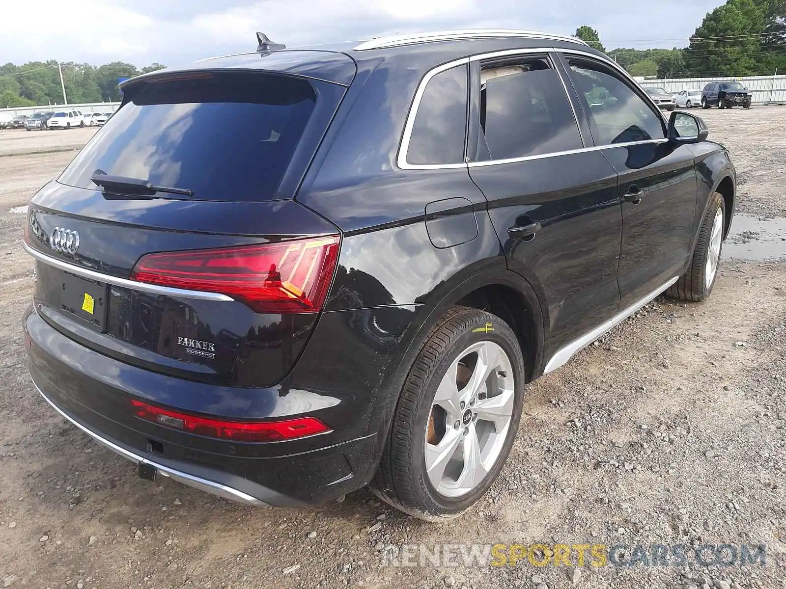 4 Photograph of a damaged car WA1BAAFY2M2079491 AUDI Q5 2021