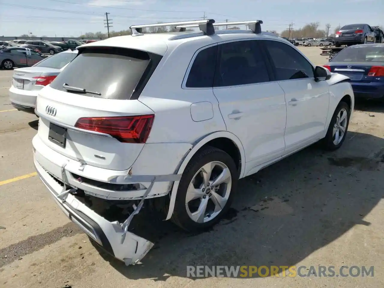 4 Photograph of a damaged car WA1BAAFY2M2088482 AUDI Q5 2021