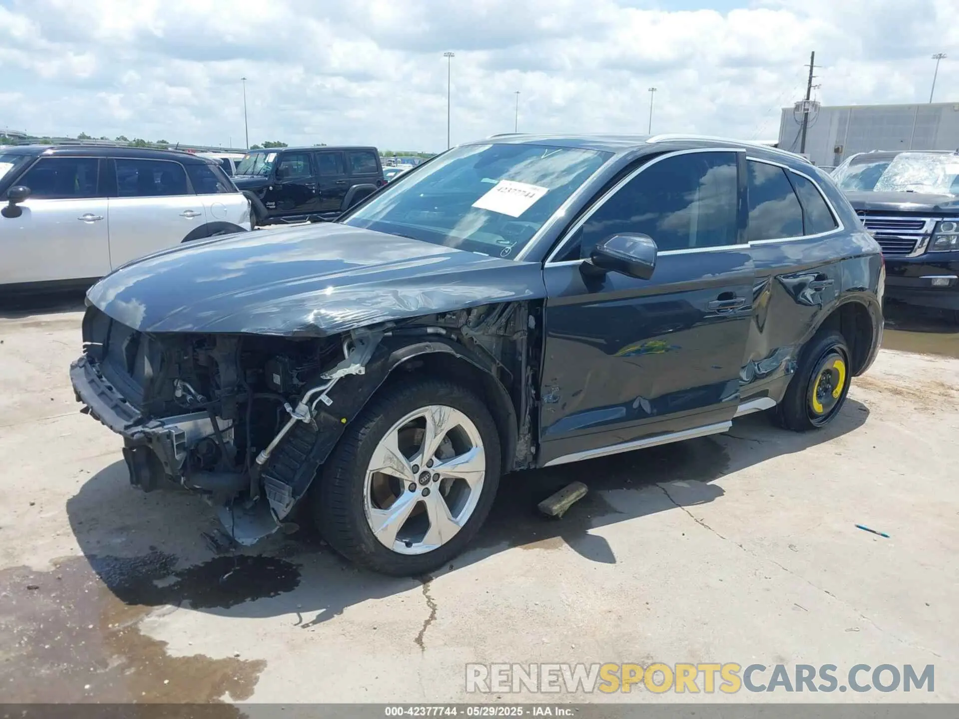 2 Photograph of a damaged car WA1BAAFY2M2092466 AUDI Q5 2021