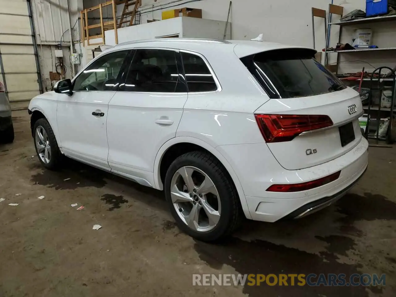 2 Photograph of a damaged car WA1BAAFY2M2130570 AUDI Q5 2021