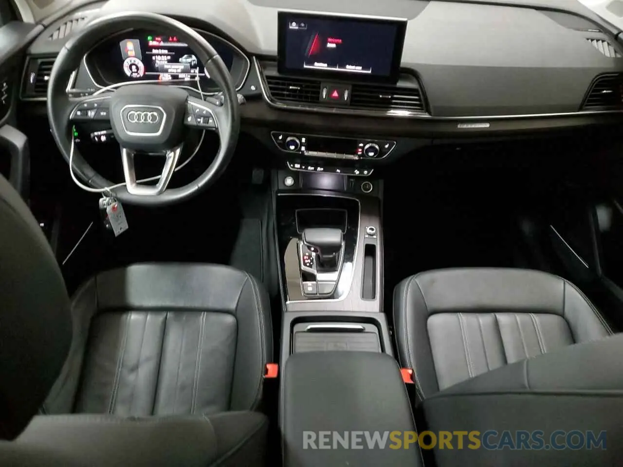8 Photograph of a damaged car WA1BAAFY2M2130570 AUDI Q5 2021
