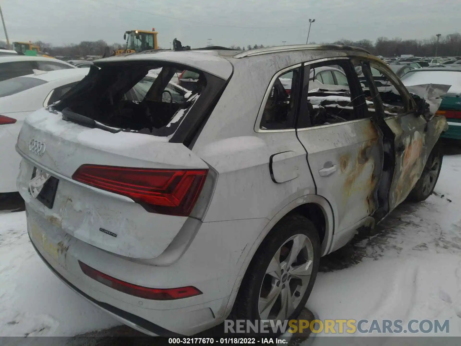 4 Photograph of a damaged car WA1BAAFY2M2133694 AUDI Q5 2021