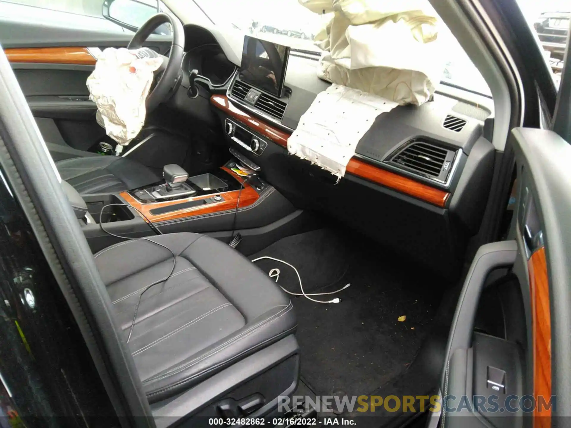 5 Photograph of a damaged car WA1BAAFY3M2015332 AUDI Q5 2021