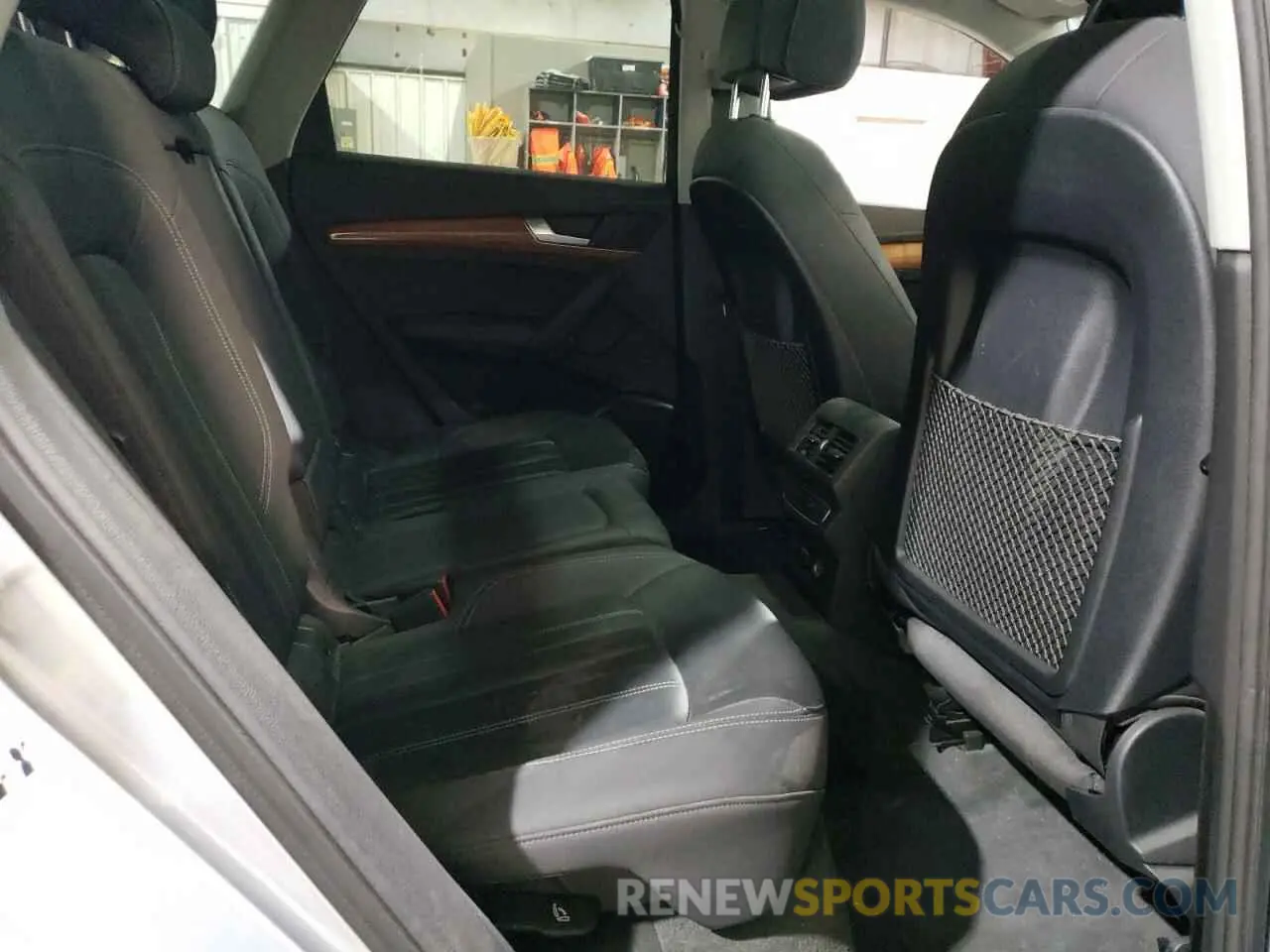 11 Photograph of a damaged car WA1BAAFY3M2018683 AUDI Q5 2021