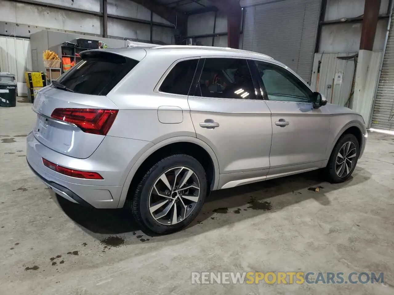 3 Photograph of a damaged car WA1BAAFY3M2018683 AUDI Q5 2021