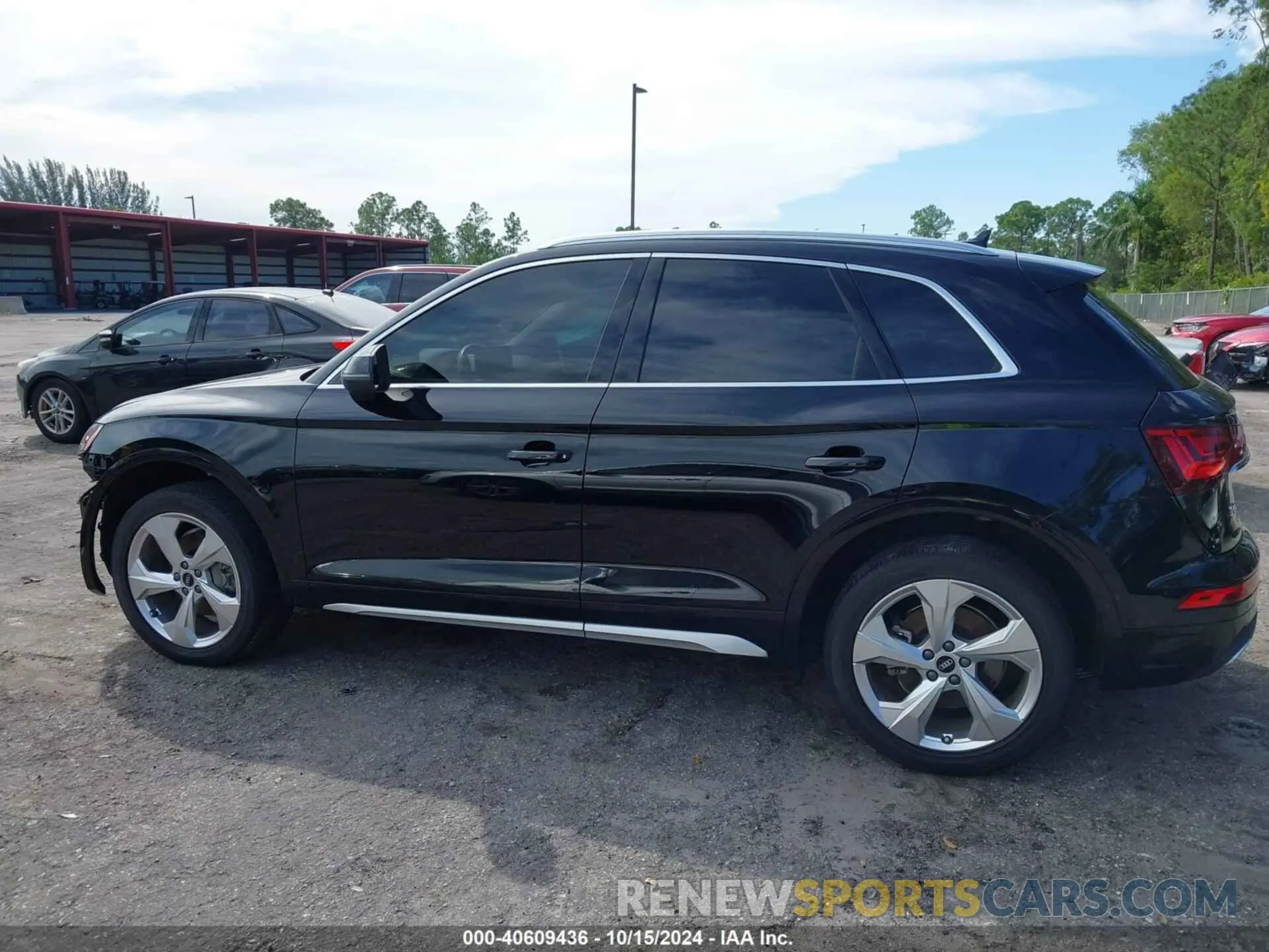 14 Photograph of a damaged car WA1BAAFY3M2020532 AUDI Q5 2021