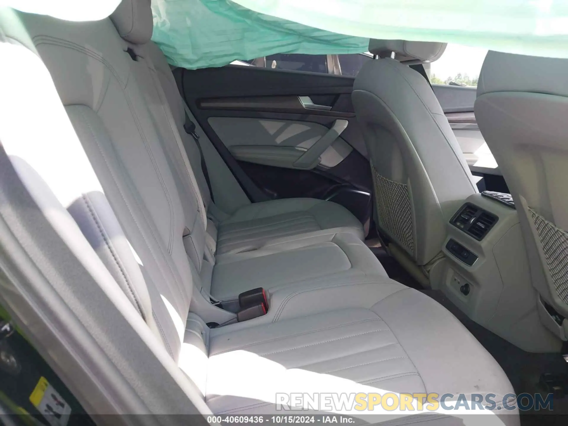 8 Photograph of a damaged car WA1BAAFY3M2020532 AUDI Q5 2021