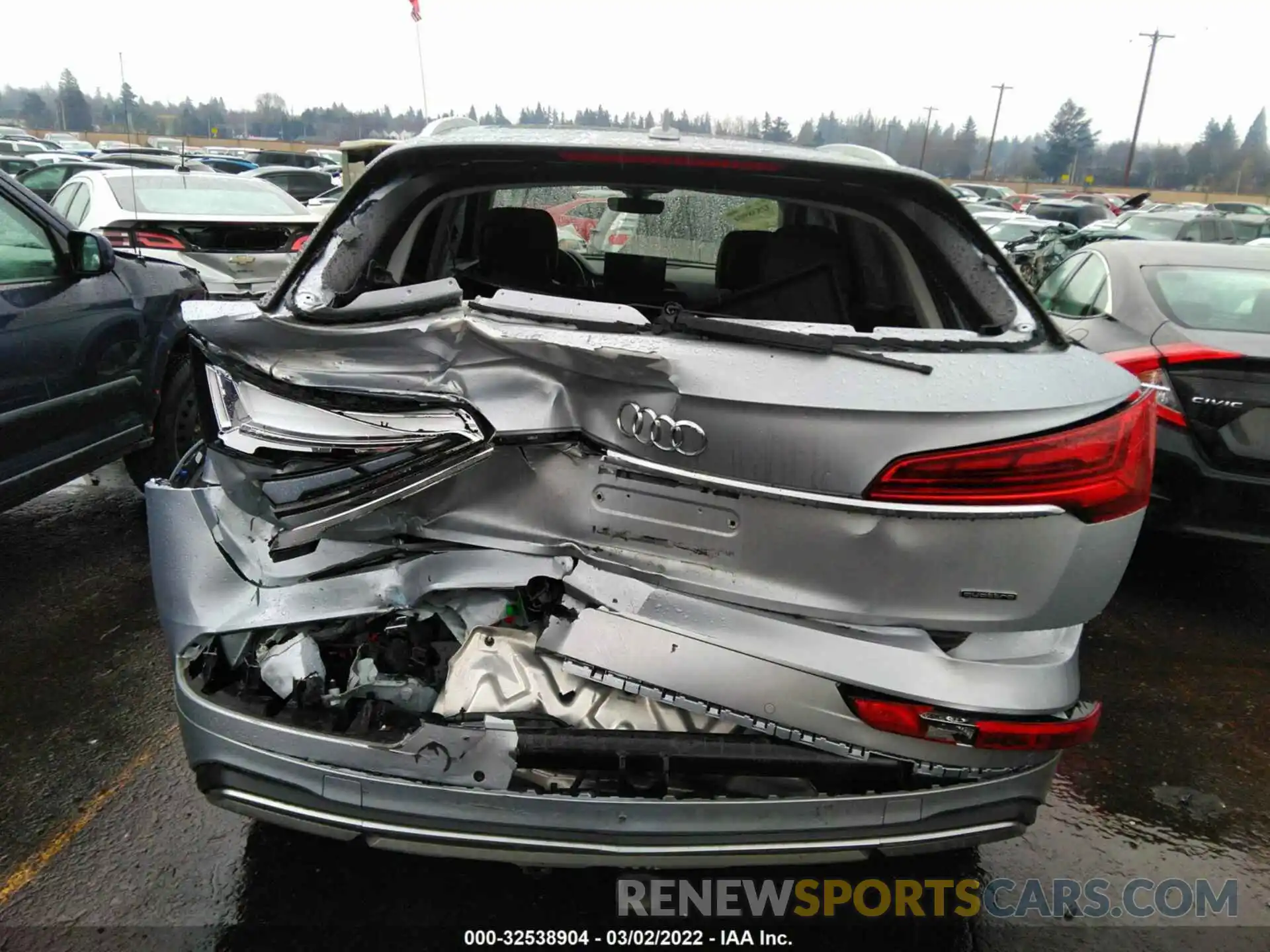 6 Photograph of a damaged car WA1BAAFY3M2063414 AUDI Q5 2021