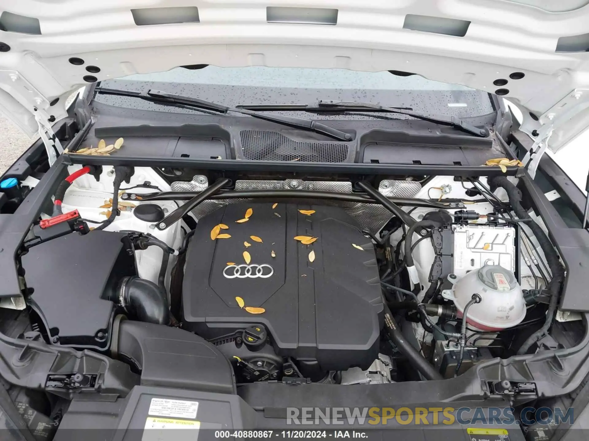 10 Photograph of a damaged car WA1BAAFY3M2084070 AUDI Q5 2021