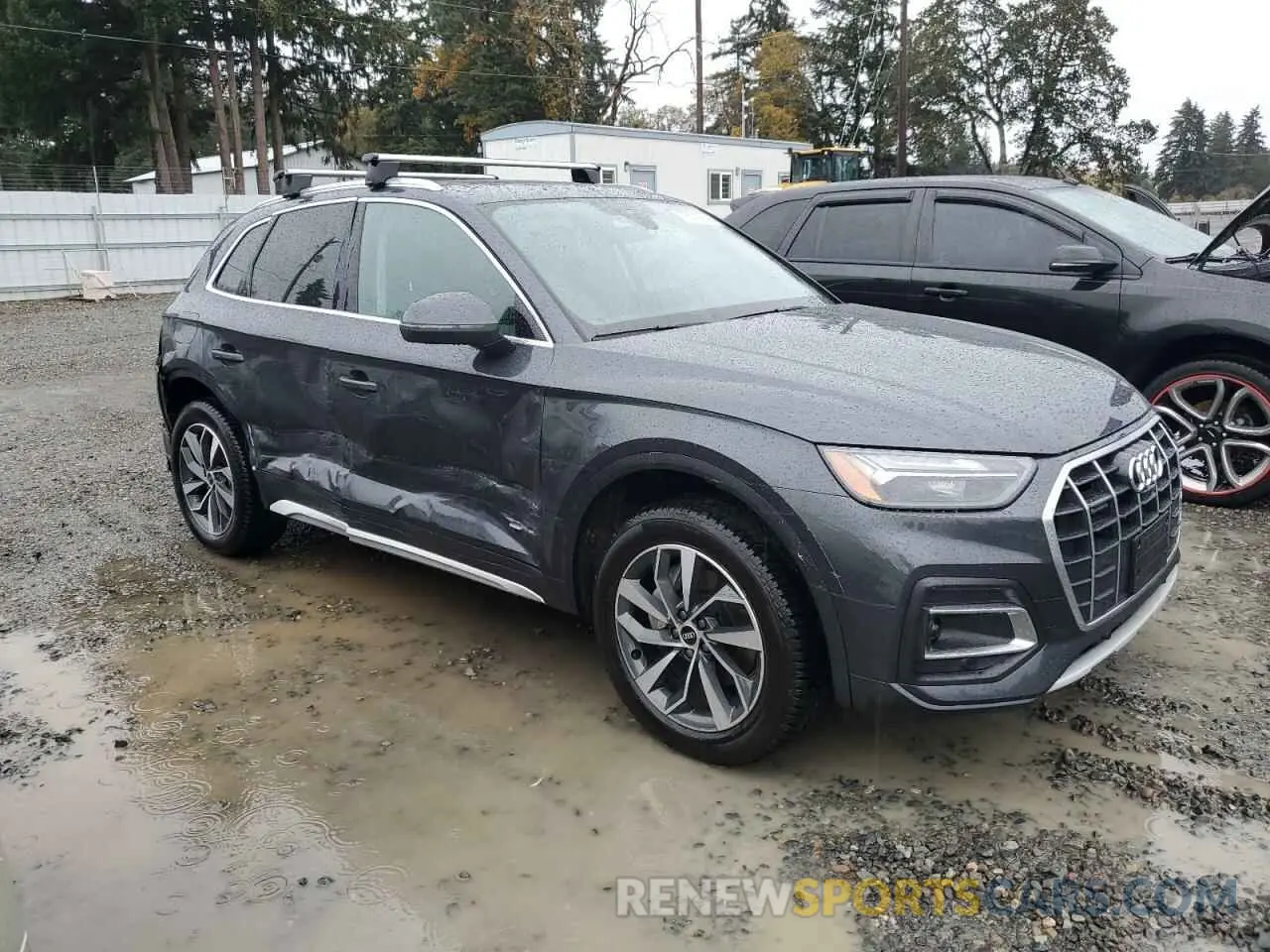 4 Photograph of a damaged car WA1BAAFY3M2135308 AUDI Q5 2021