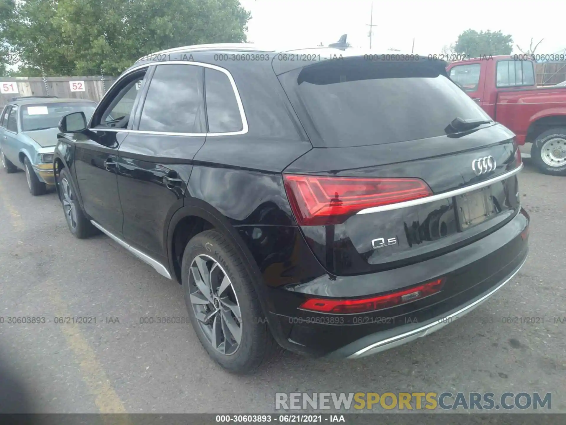 3 Photograph of a damaged car WA1BAAFY4M2018613 AUDI Q5 2021